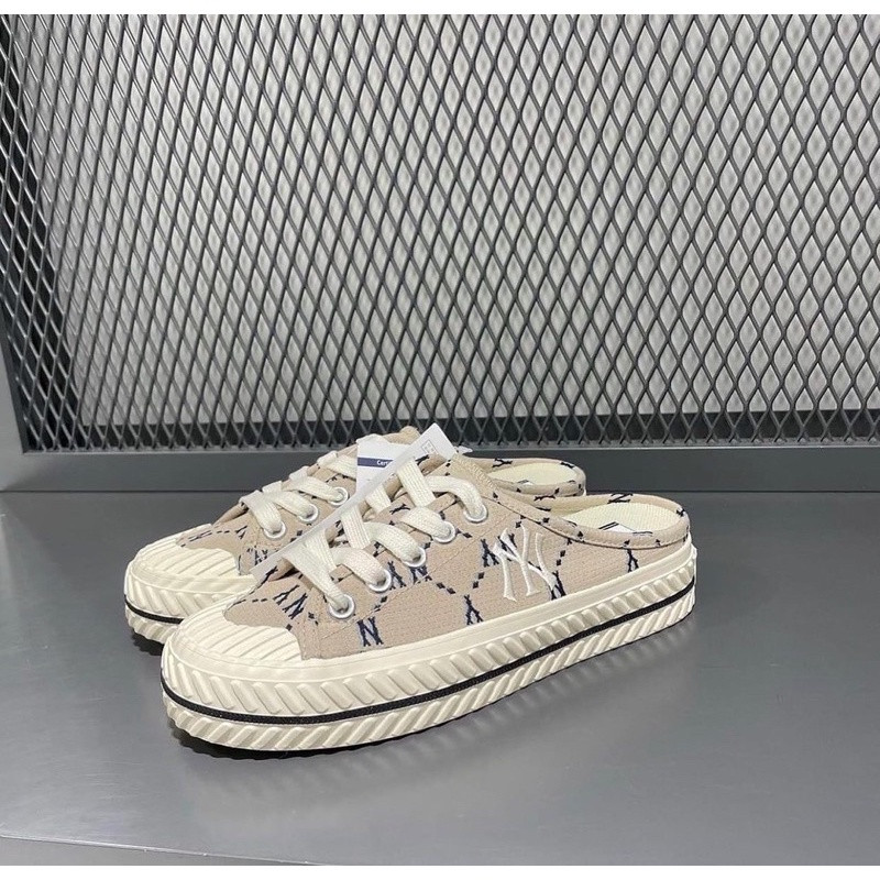 GIÀY CASUAL CHÍNH HÃNG - MLB Mule Playball Dia Monogram New York Yankees Beige - 3amumda2n-50bgs