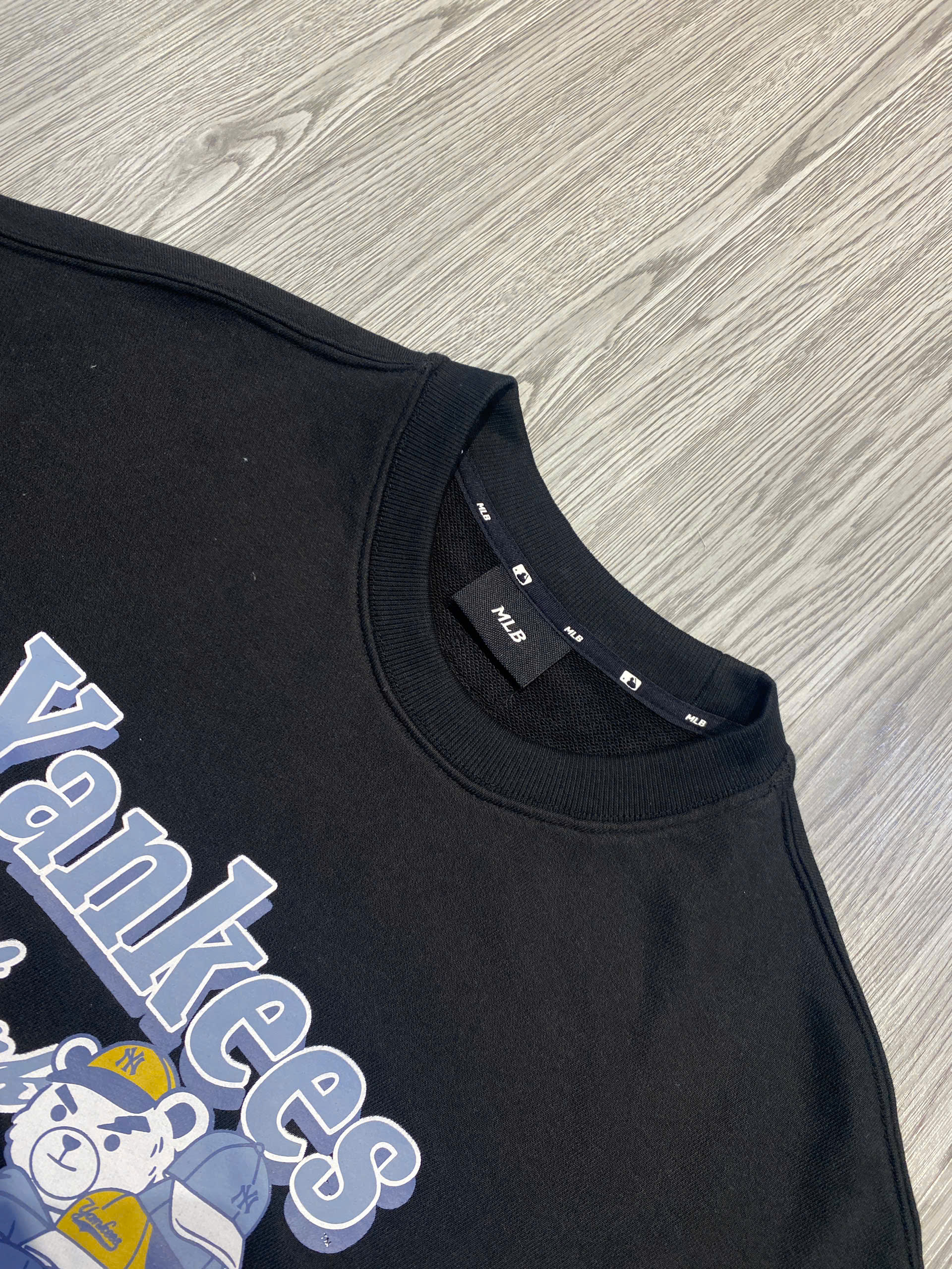 Áo Sweater Chính Hãng - Áo Nỉ Da Cá MLB NY Yankees New York 'Black' - 1335579