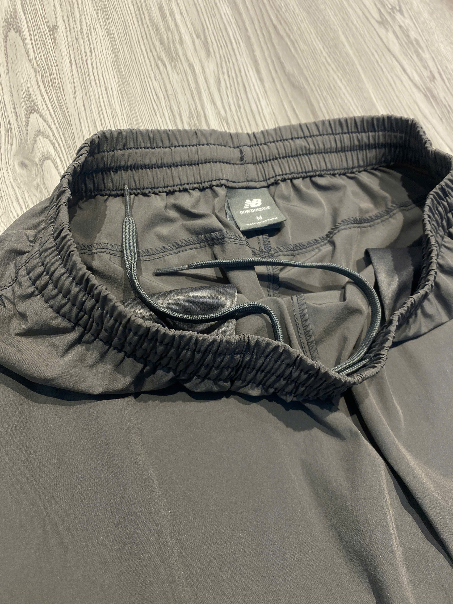 Quần Dài Chính Hãng - New Balance woven track pants Joggers  