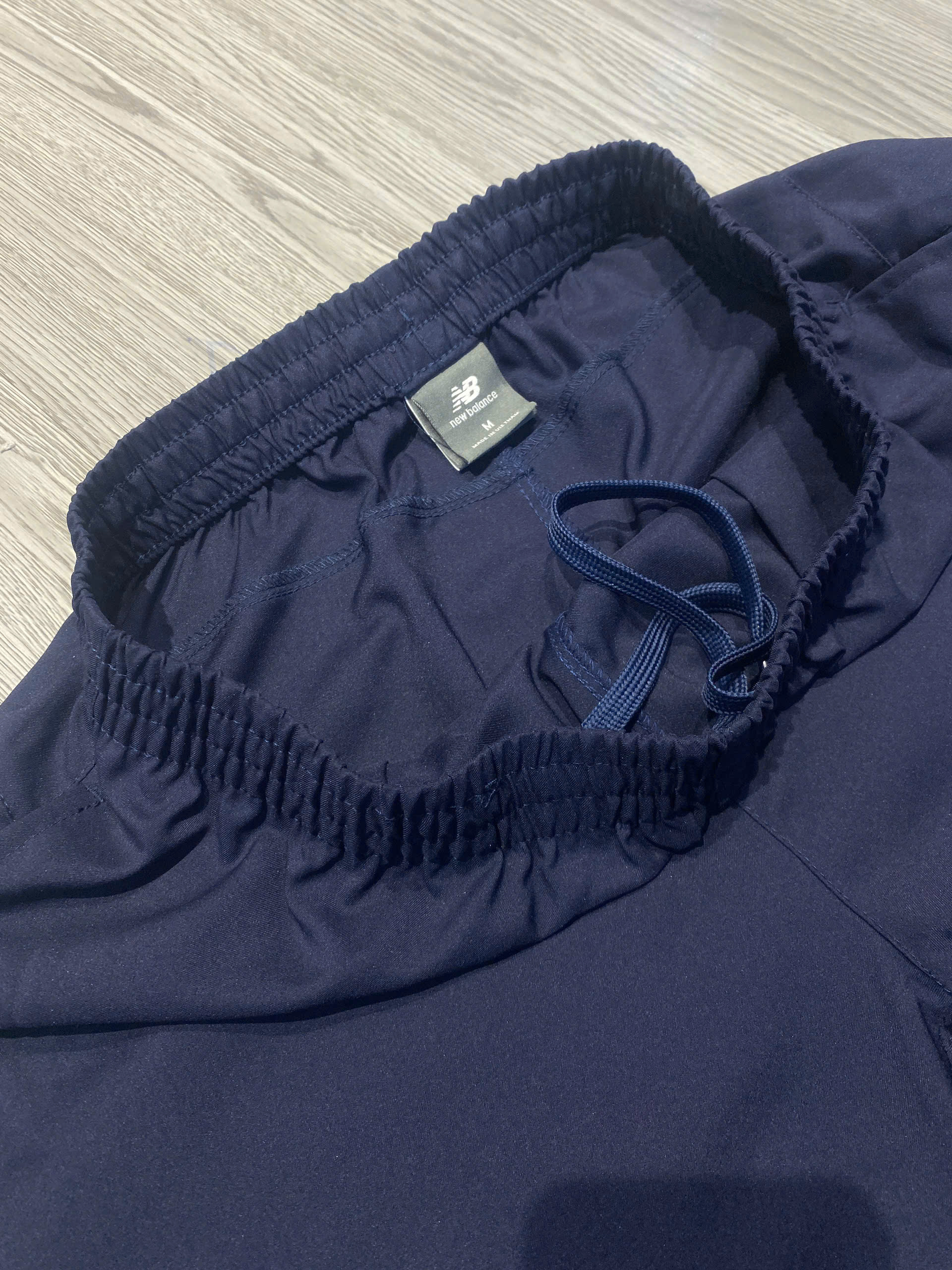 Quần Dài Chính Hãng - New Balance woven track pants Joggers  