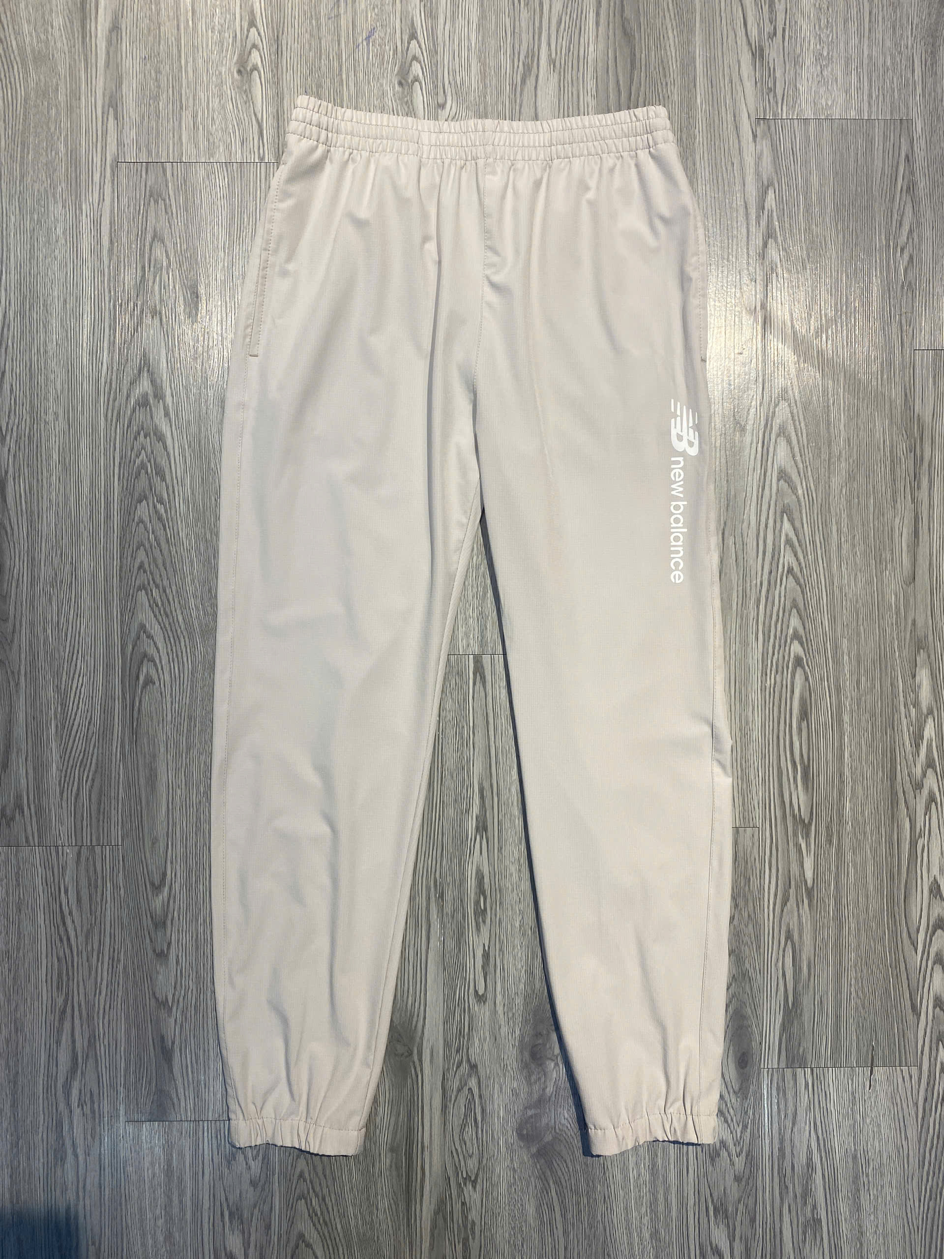 Quần Dài Chính Hãng - New Balance woven track pants Joggers  