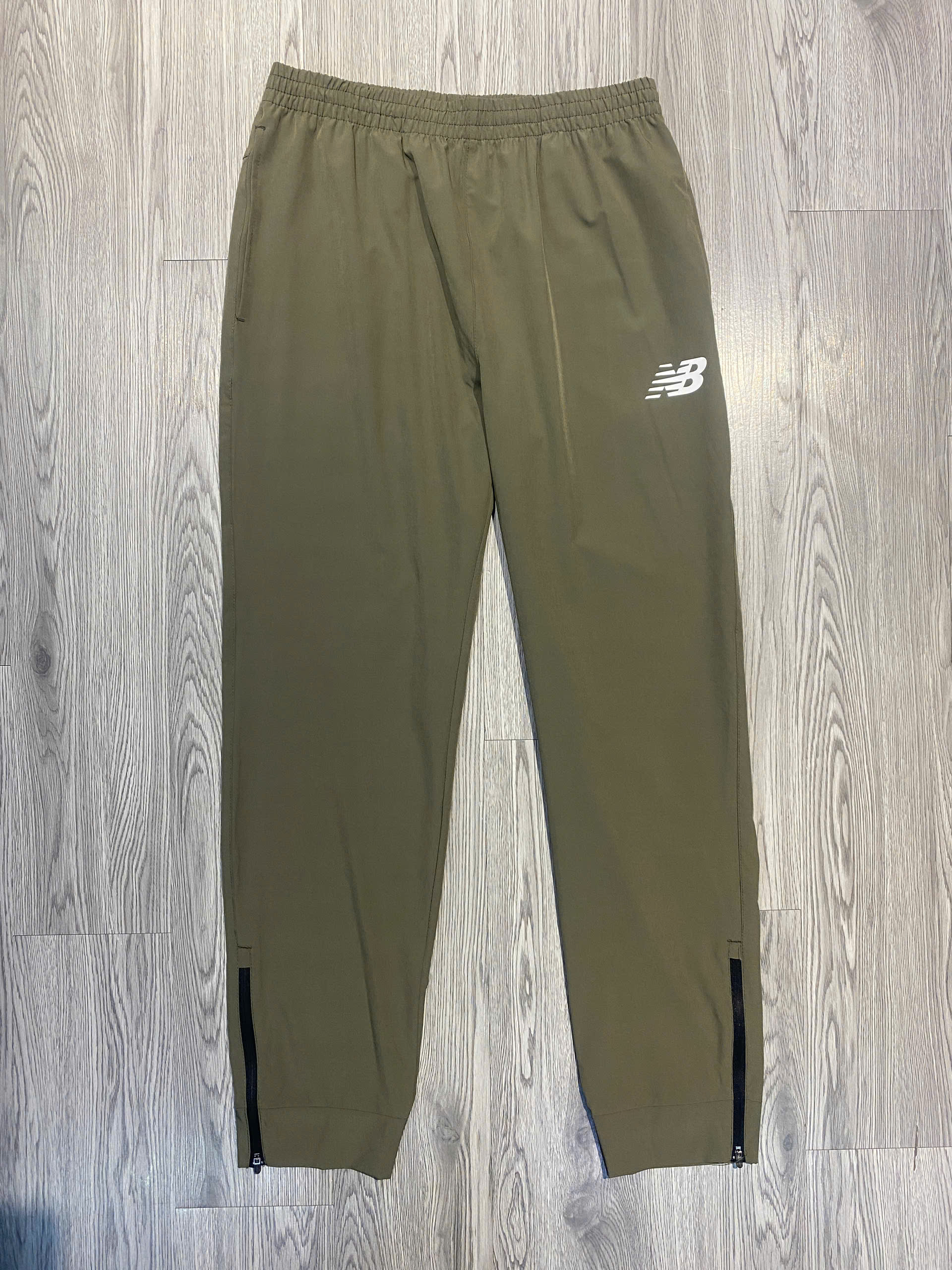 Quần Dài Chính Hãng - New Balance woven track pants 