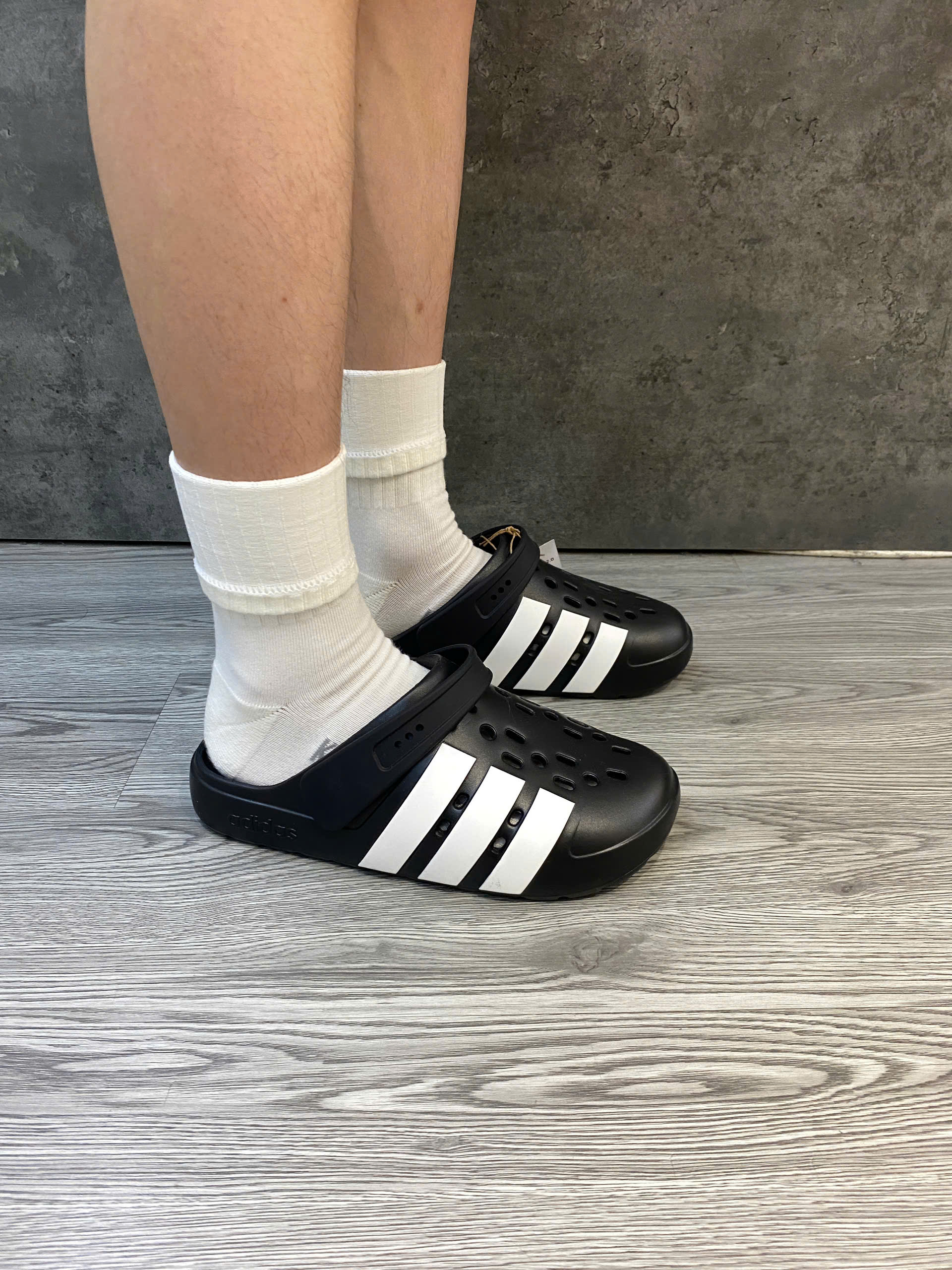 DÉP CHÍNH HÃNG - Sục Adilette 2.0 '' Core Black '' - JQ8058