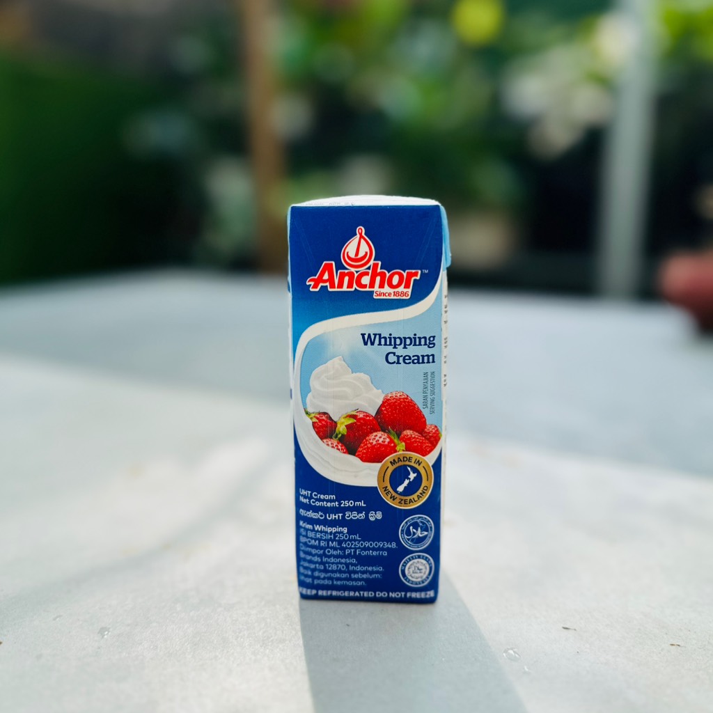Kem Whipping Cream Anchor hộp 250ml