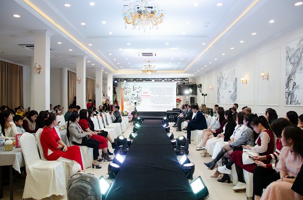 BUỔI TẤT NIÊN ẤM ÁP TẠI CÔNG TY HỒNG QUANG TRẦN