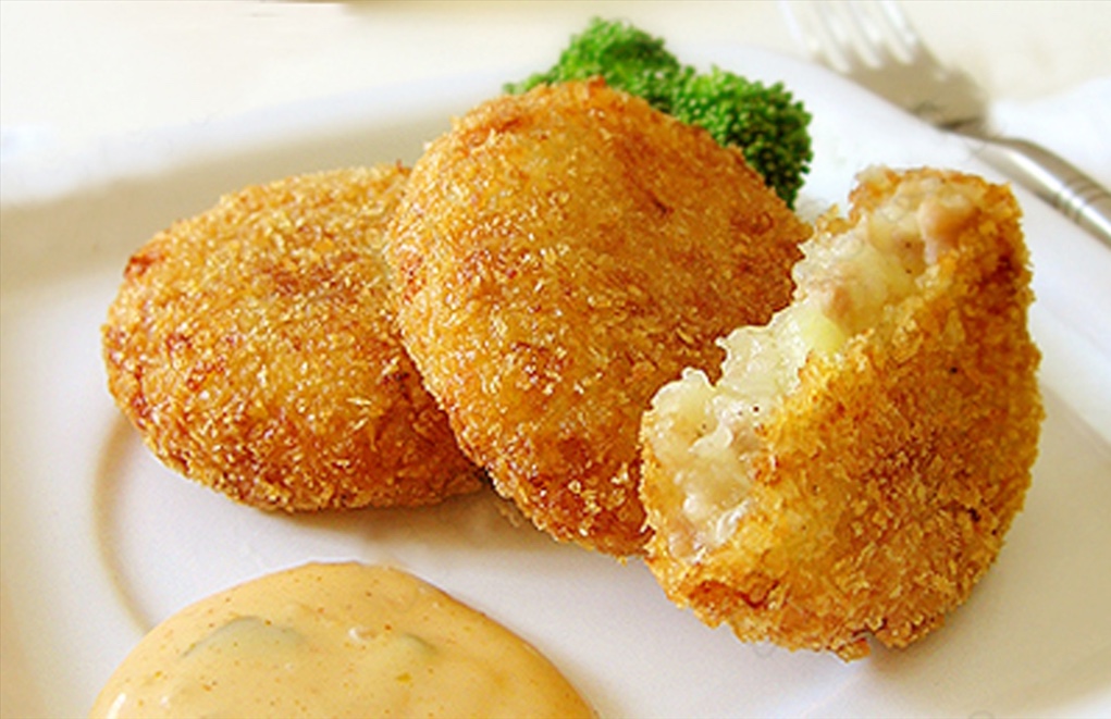 Cách làm bánh khoai tây sữa tươi chiên xù thơm ngon giòn rụm Cách Làm Bánh Khoai Tây Sữa Tươi Chiên Xù Thơm Ngon Giòn Rụm