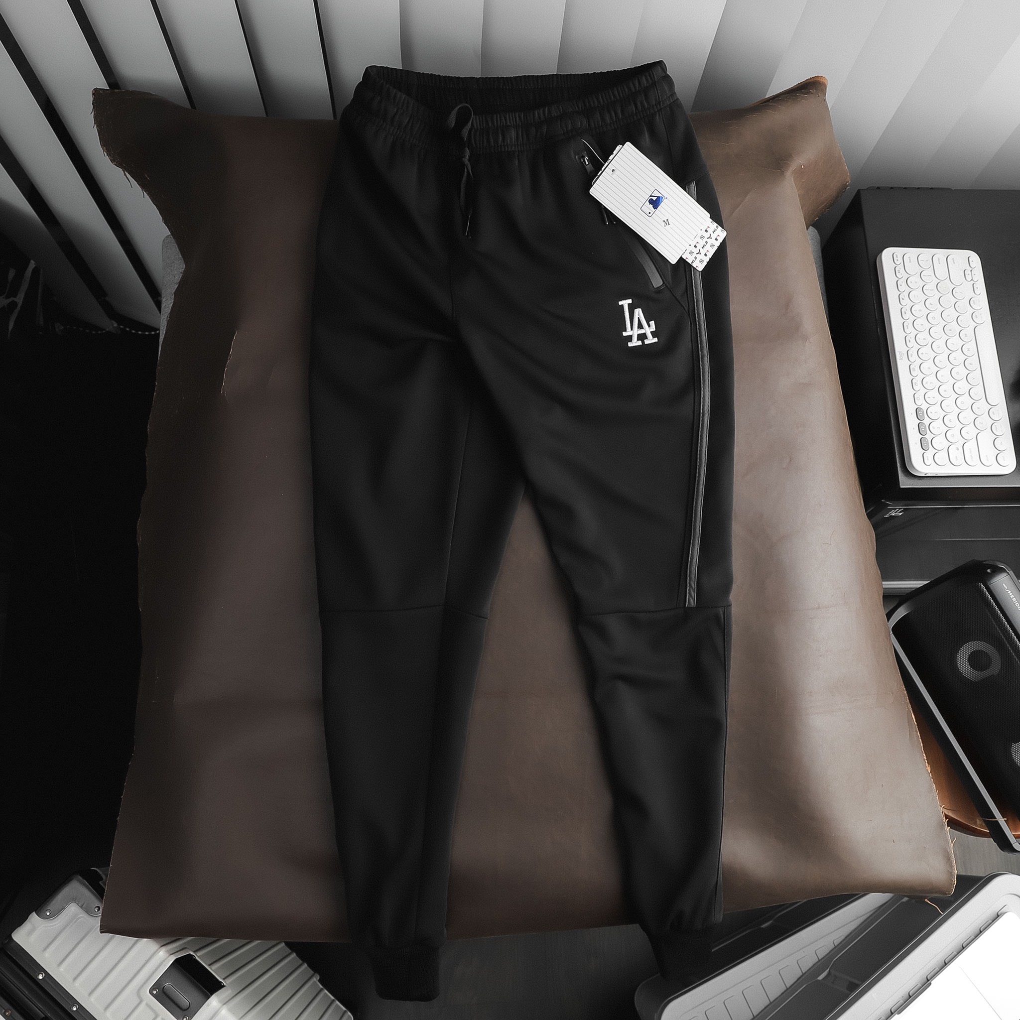 Quần Short Nỉ MLB Monogram