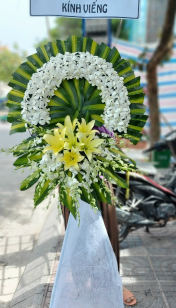 Hoa Phúng Viếng Đám Tang Tại Hòa Thành- Giao Nhanh 30 Phút