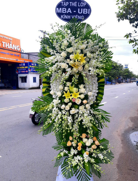 +79 mẫu hoa đám tang đẹp tại Kim Thành Hải Dương- Hoa Xuân Hòa.