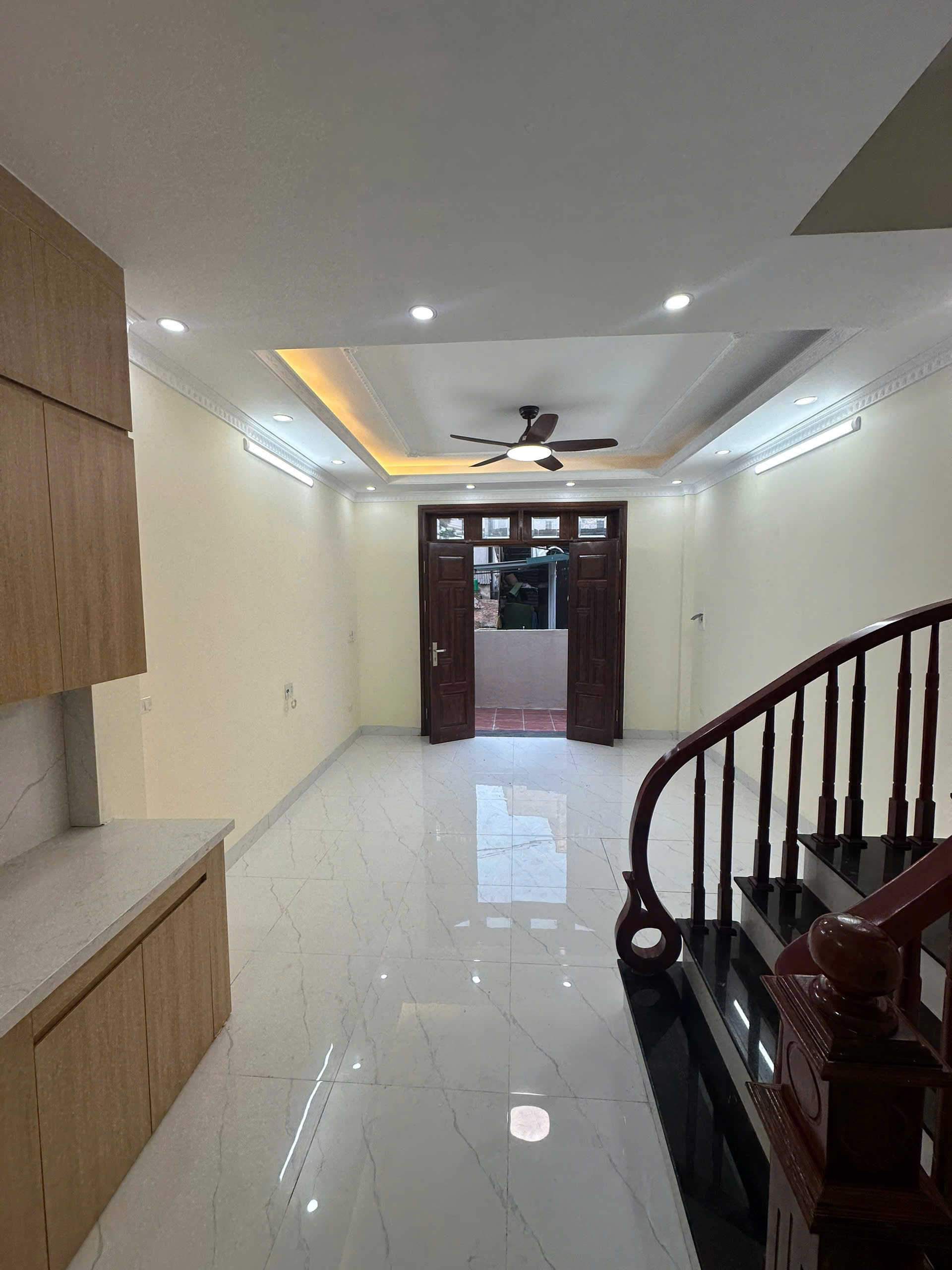 Bán nhà phố Đàm Quang Trung, gần cầu Vĩnh Tuy, 5 tầng, DT 30m2, MT 4m, ĐÃ BÁN