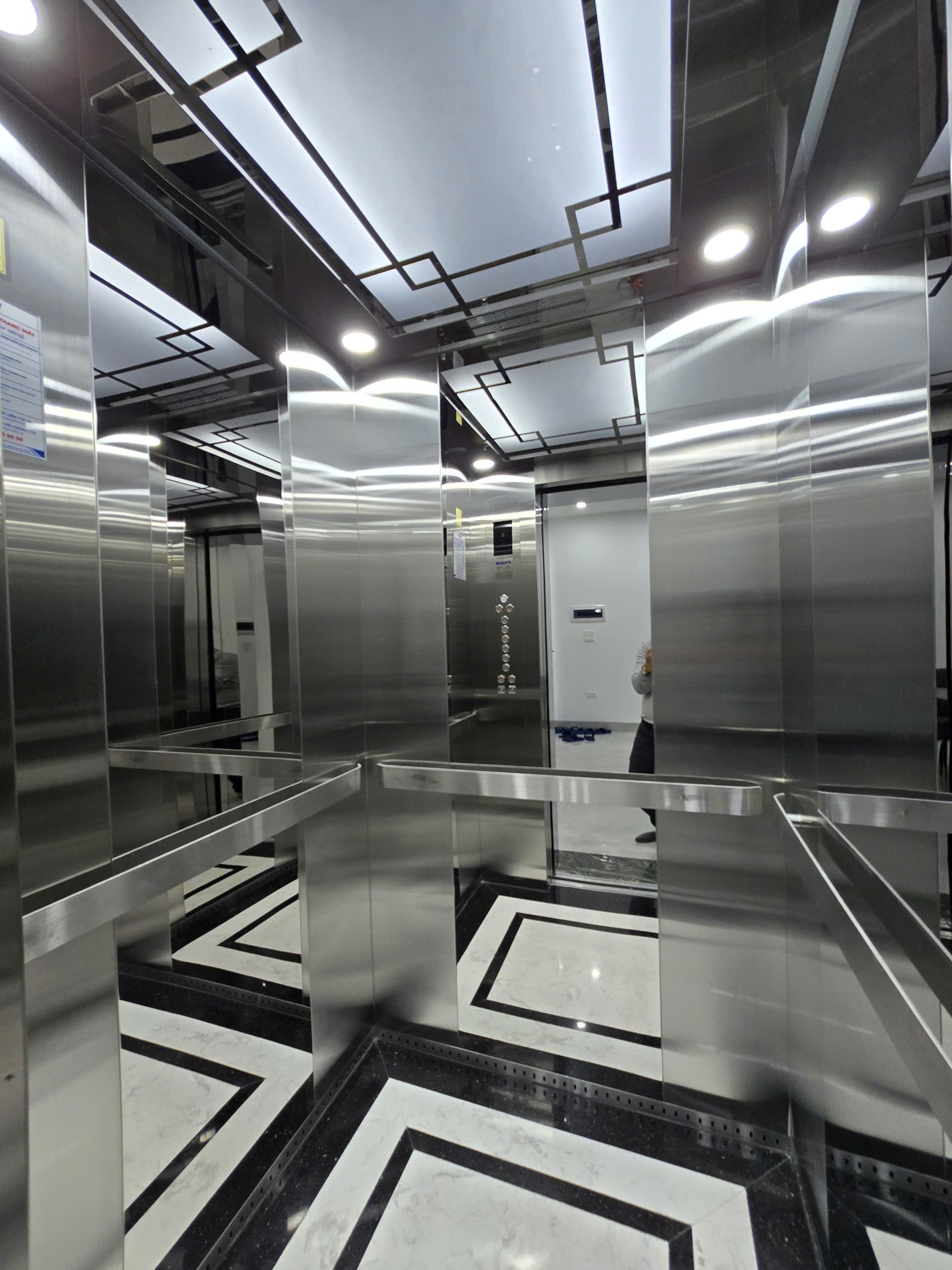 Bán nhà ngõ 66 phố Ngọc Lâm, 6 tầng, DT 39m2, MT 5m, 3PN, có thang máy, ĐÃ BÁN