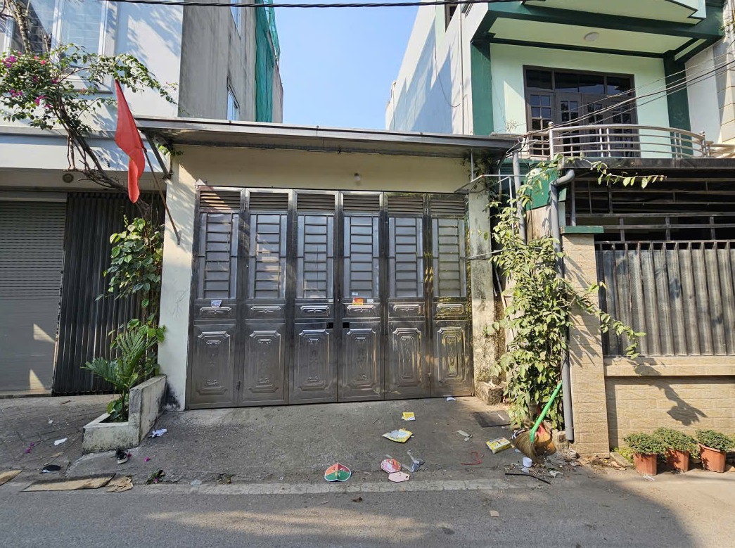 Bán đất mặt ngõ phố Bát Khối, Thạch Bàn, DT 63m2, MT 5m, đường 6m, tiện kinh doanh