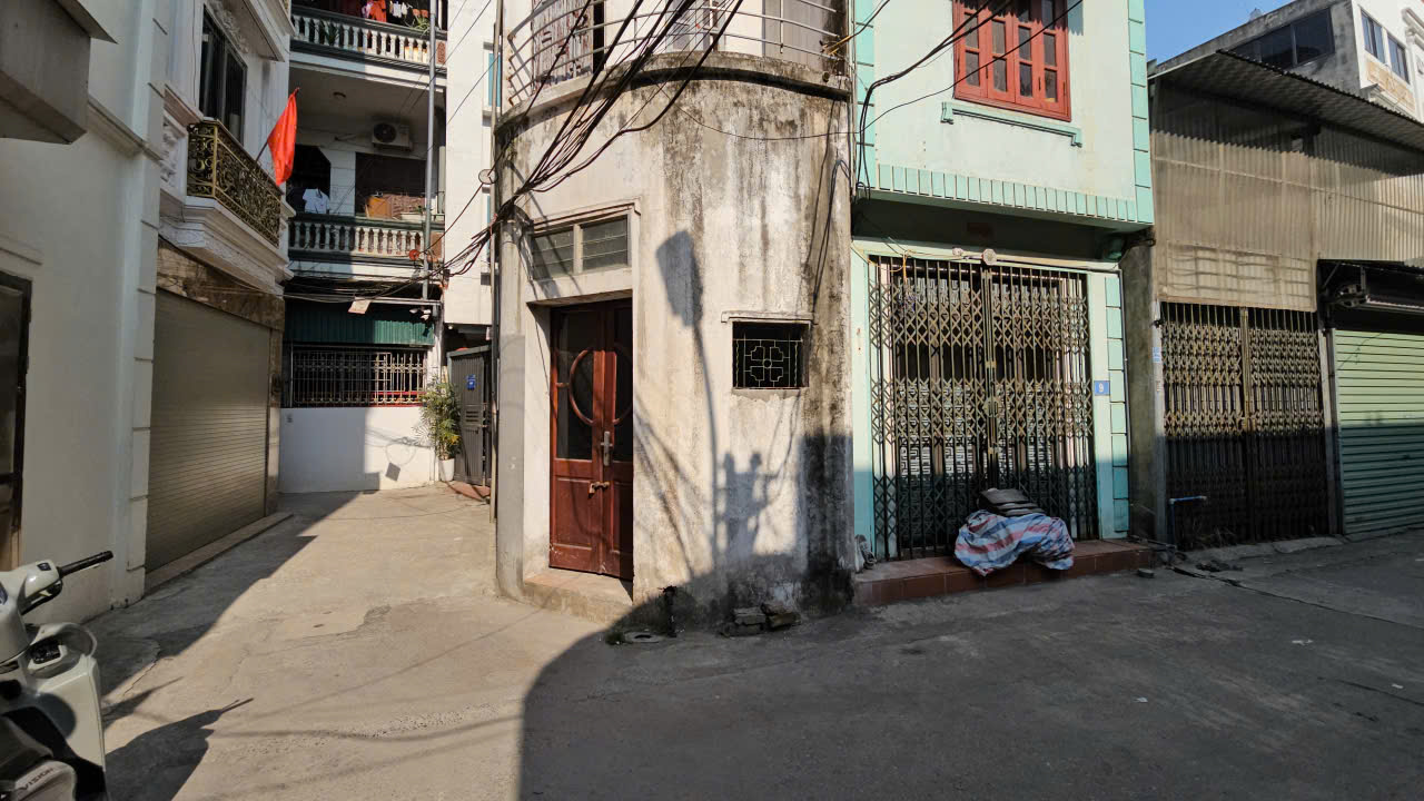 Bán đất mặt ngõ phố Cổ Linh, Thạch Bàn, DT 66m2, MT 9.5m, tiện kinh doanh, 2026