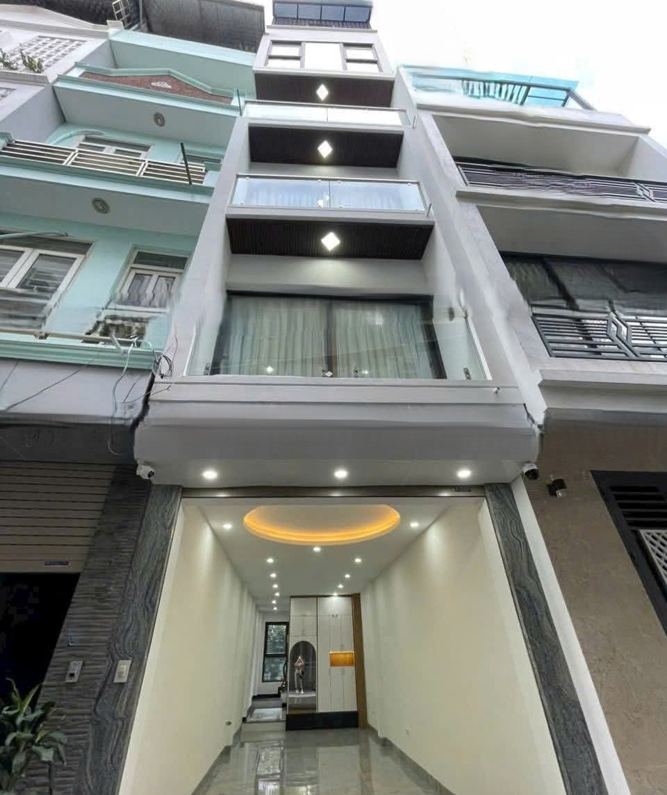 Bán nhà Ngõ 604 Ngọc Thụy, 6 tầng, DT 47m2, MT 3.4m, 3PN, thang máy, gara 2 ô tô