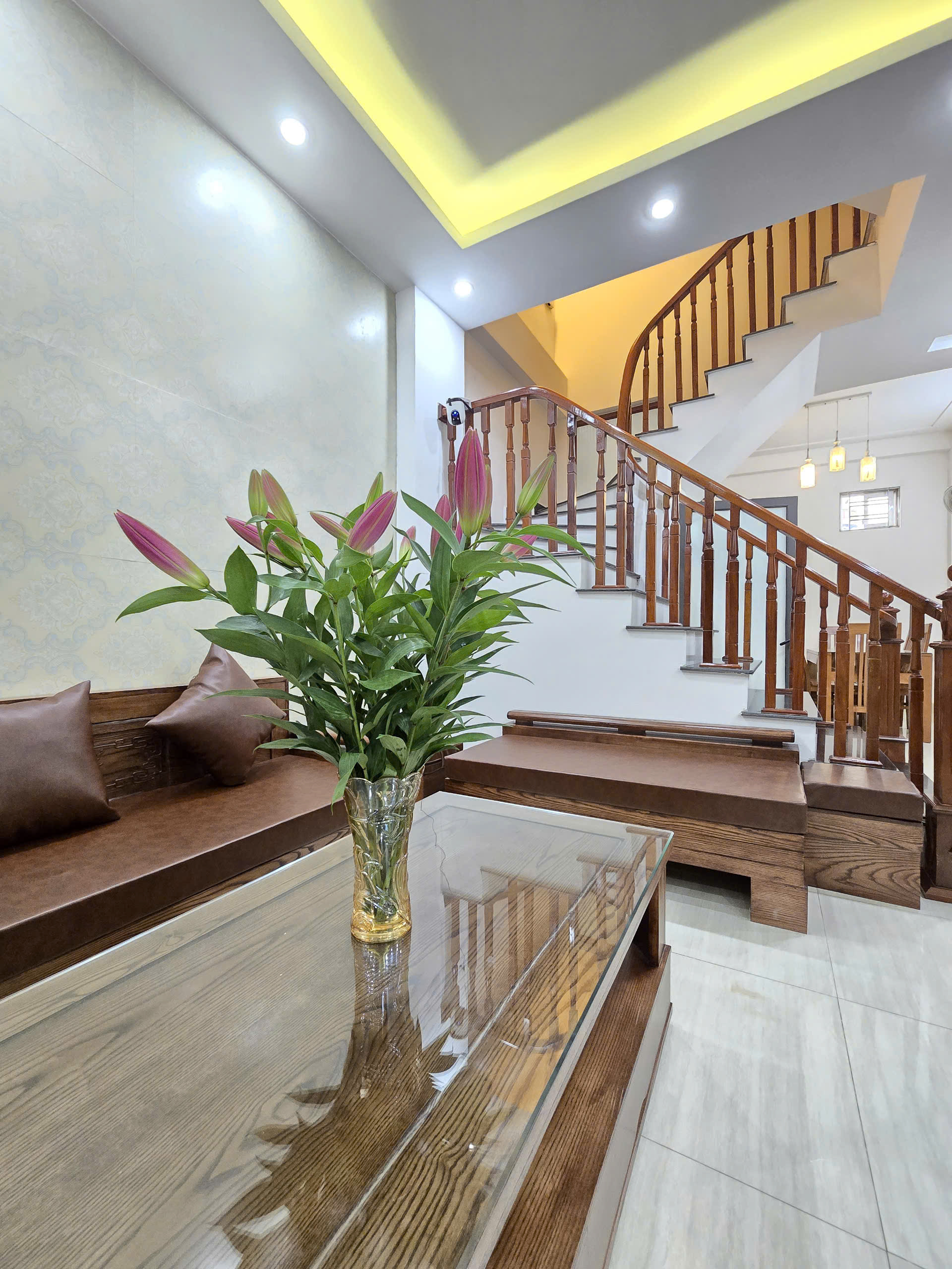 Bán nhà phố Vũ Đức Thận, sau BigC, Nhà 4 tầng, DT 50m2, MT 4m, 4PN, SĐCC, ĐÃ BÁN