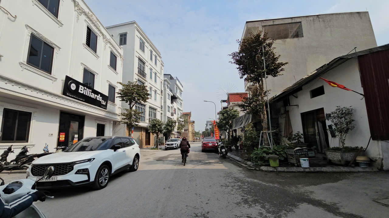 Bán đất mặt ngõ 201 Phúc Lợi, DT 45m2, MT 3.7m, đường 11m, tiện kinh doanh, cửa hàng