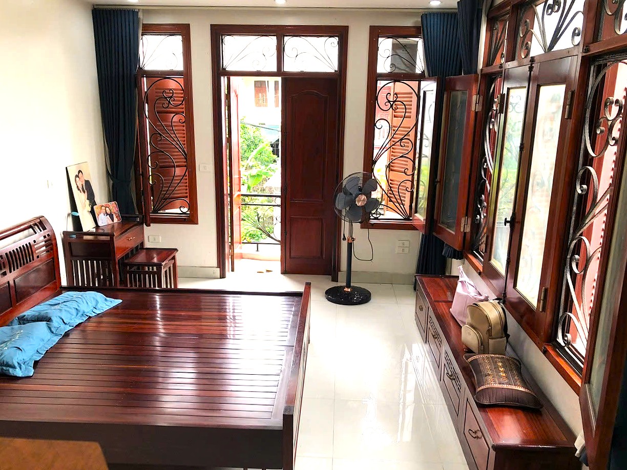 Bán nhà phân lô Cự Khối, 4 tầng, DT 91m2, MT 7m, 3PN, Full nội thất, đường 10m, 2026