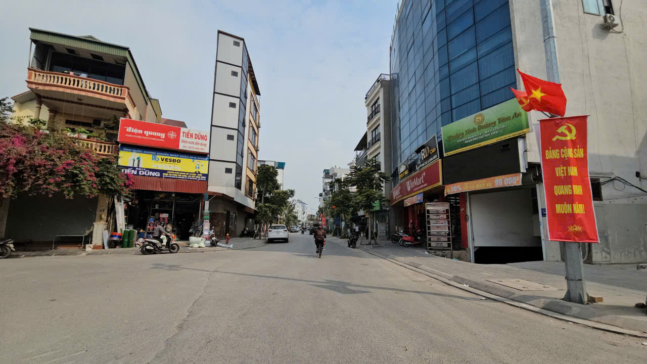 Bán đất mặt ngõ 201 Phúc Lợi, DT 45m2, MT 3.7m, đường 11m, tiện kinh doanh, cửa hàng