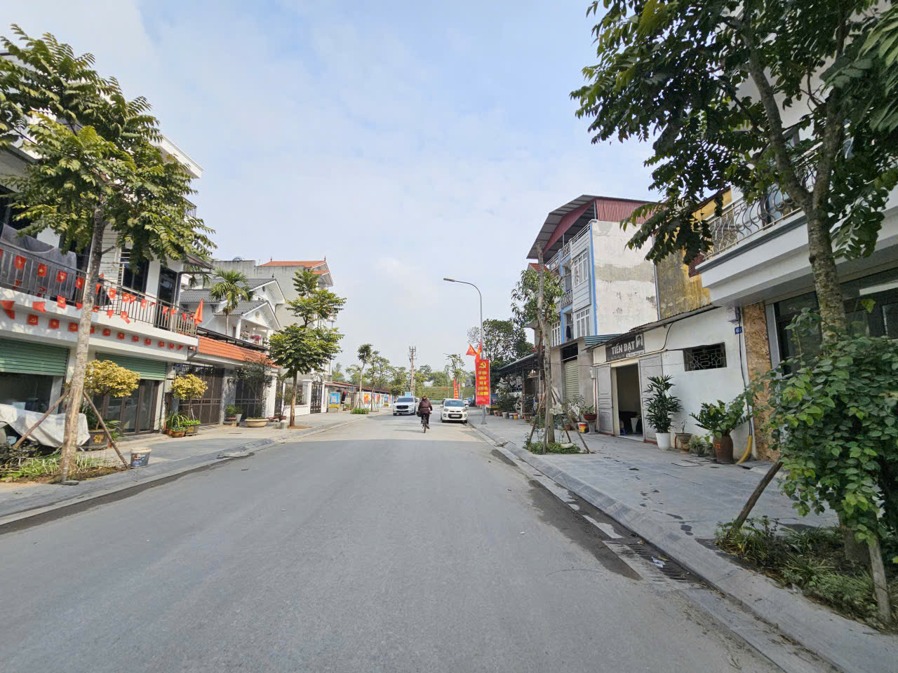 Bán đất mặt ngõ 201 Phúc Lợi, DT 45m2, MT 3.7m, đường 11m, tiện kinh doanh, cửa hàng