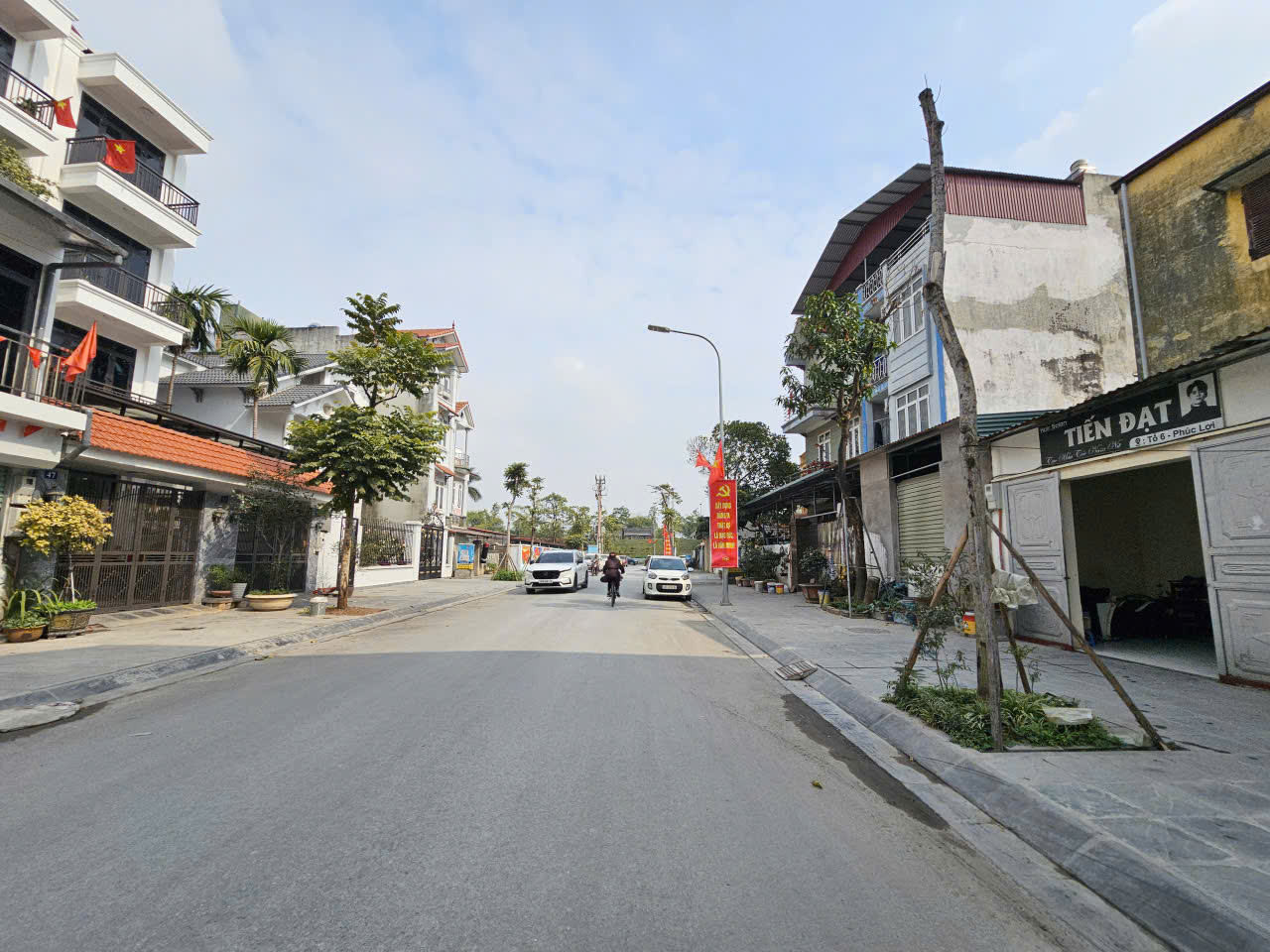 Bán đất mặt ngõ 201 Phúc Lợi, DT 45m2, MT 3.7m, đường 11m, tiện kinh doanh, cửa hàng