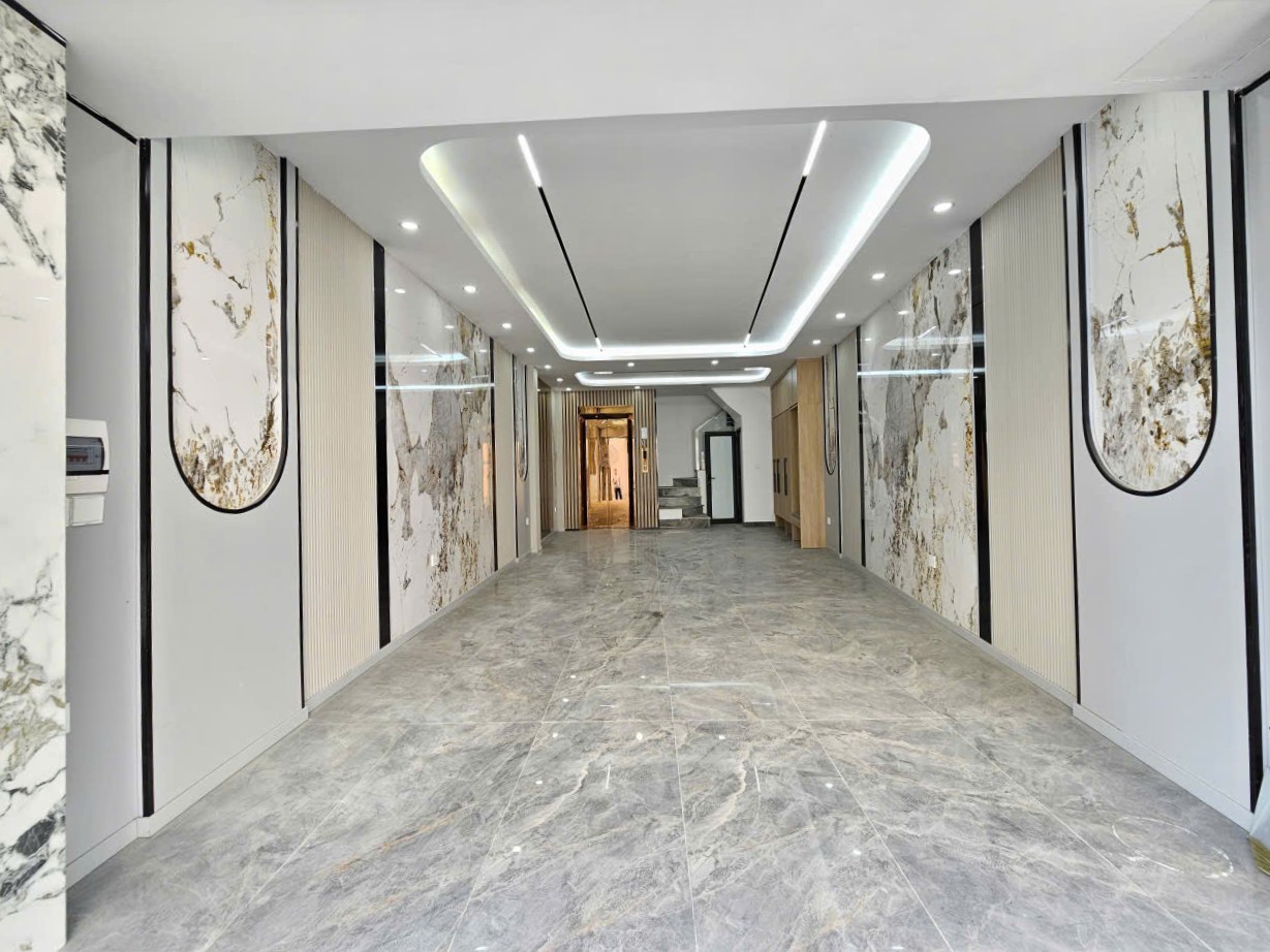 Bán nhà Ngõ 206 phố Cổ Linh, gần Aeon Mall, 7 tầng, DT 58m2, MT 4.5m, 4PN, 2026