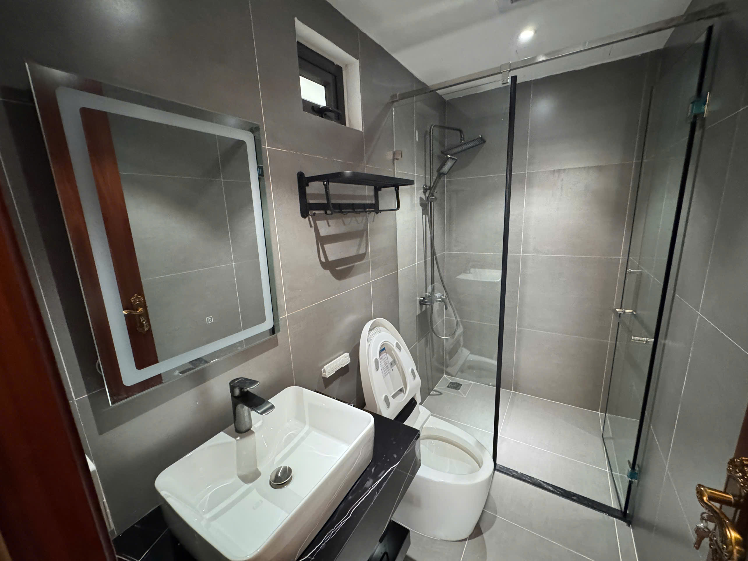 Bán nhà mặt ngõ Phố Nguyễn Thời Trung, 7 tầng, DT 88m2, MT 4.6m, tiện kinh doanh, VP cty