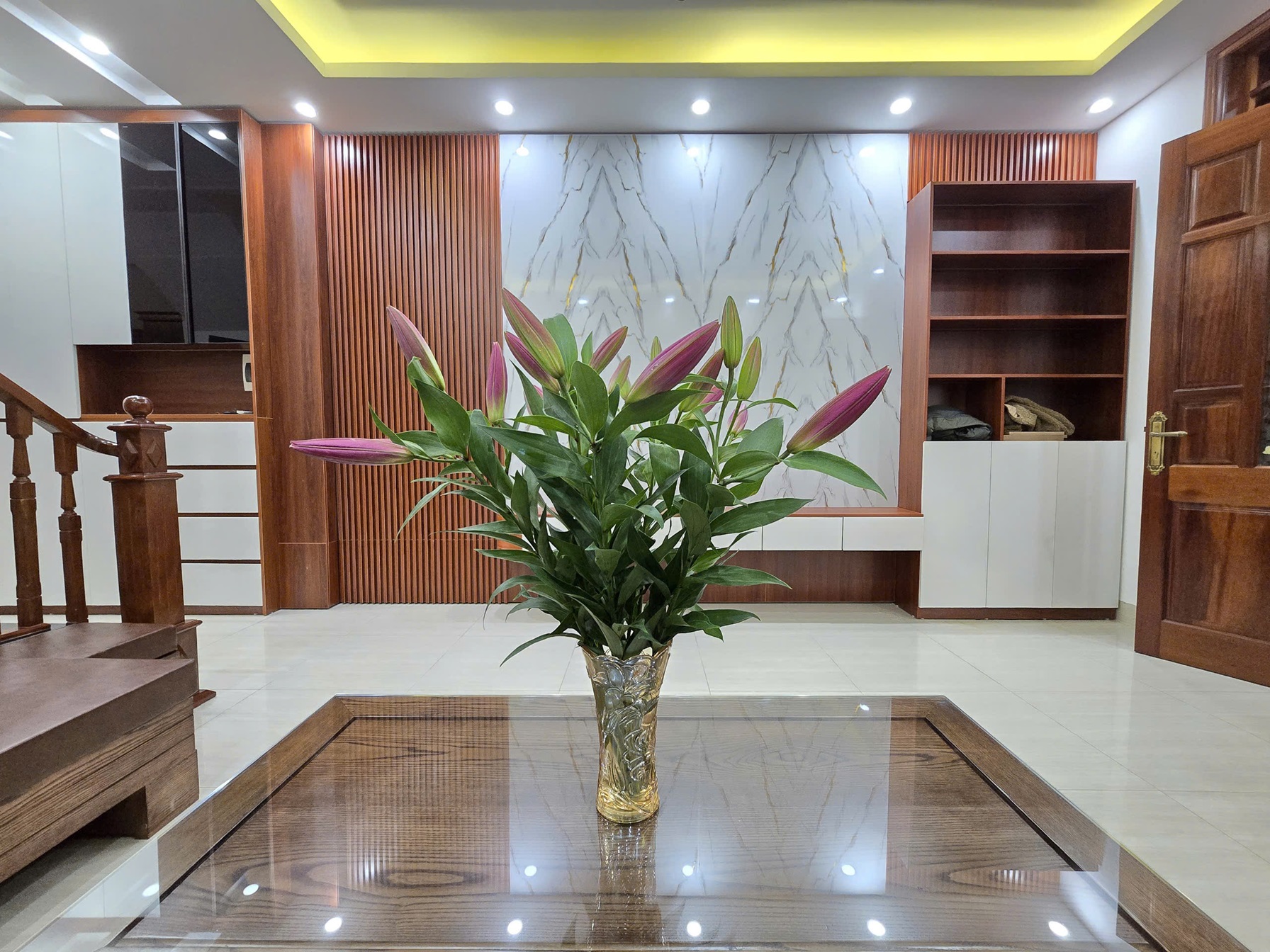 Bán nhà phố Vũ Đức Thận, sau BigC, Nhà 4 tầng, DT 50m2, MT 4m, 4PN, SĐCC, ĐÃ BÁN