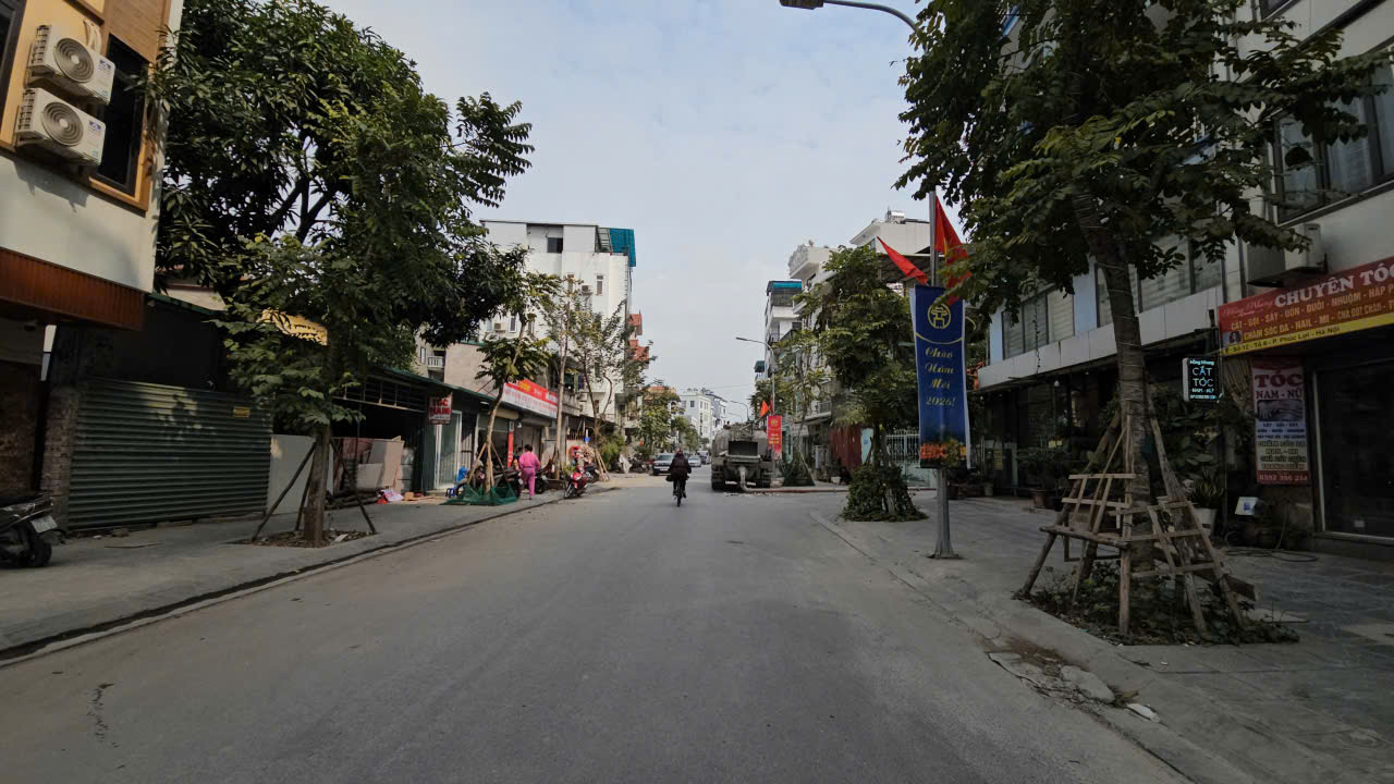 Bán đất mặt ngõ 201 Phúc Lợi, DT 45m2, MT 3.7m, đường 11m, tiện kinh doanh, cửa hàng