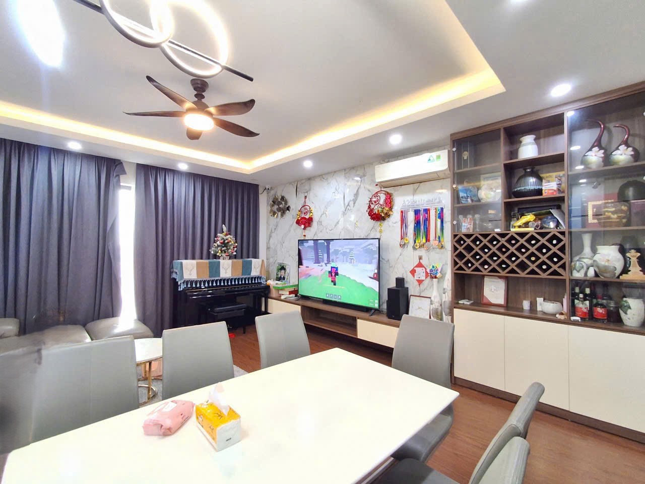 Bán nhà phân lô phố Thạch Bàn, 6 tầng, DT 90m2, MT 5.3m, 5PN, có thang máy, gara ô tô