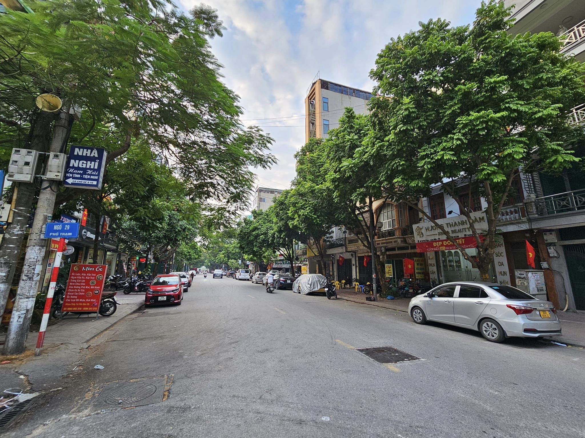 Bán nhà mặt ngõ phố Trạm, 6 tầng, DT 42m2, MT 5.3m, có thang máy, gara ô tô, ĐÃ BÁN