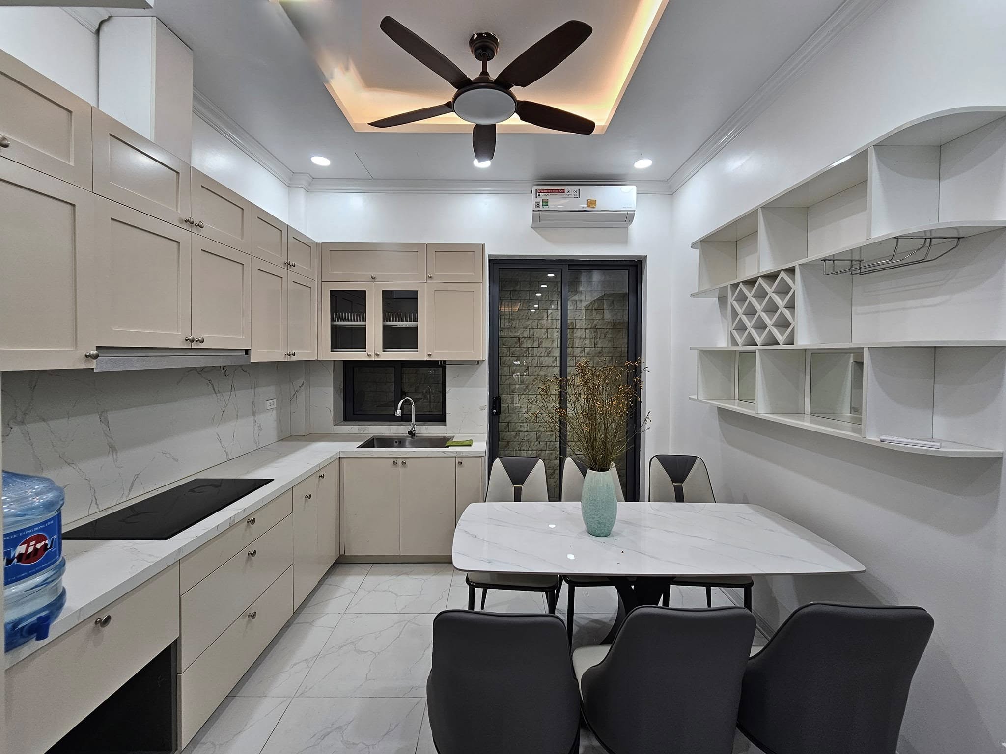 Bán nhà phân lô phố Ngọc Lâm, 5 tầng, DT 46m2, MT 3.6m, 4PN, full nội thất, ĐÃ BÁN