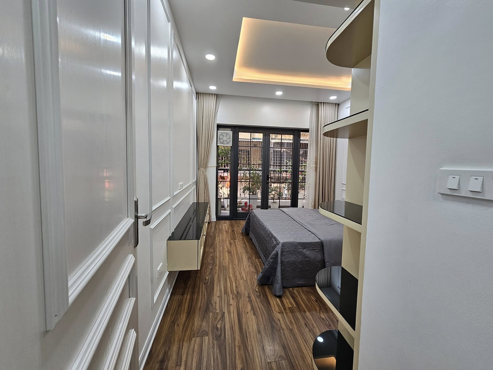 Bán nhà phân lô phố Ngọc Lâm, 5 tầng, DT 46m2, MT 3.6m, 4PN, full nội thất, ĐÃ BÁN