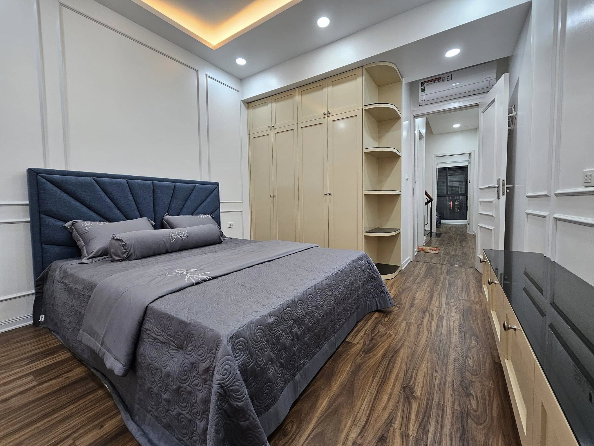 Bán nhà phân lô phố Ngọc Lâm, 5 tầng, DT 46m2, MT 3.6m, 4PN, full nội thất, ĐÃ BÁN