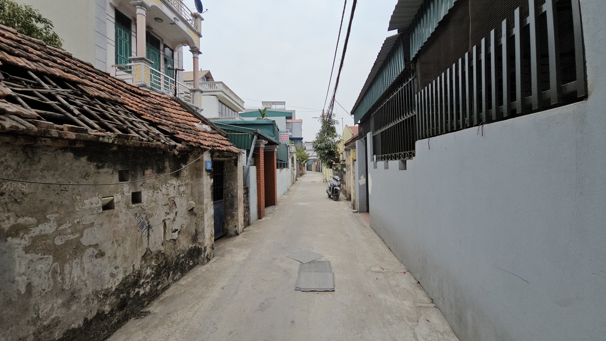 Bán nhà phố Ngọc Trì, gần chợ Đồng Dinh, DT 95m2, MT 6m, ngõ 4m, ô tô vào nhà, 2025