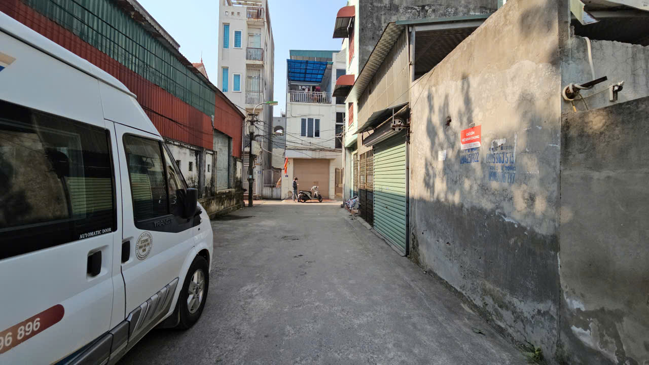 Bán đất mặt ngõ phố Cổ Linh, Thạch Bàn, DT 66m2, MT 9.5m, tiện kinh doanh, 2026