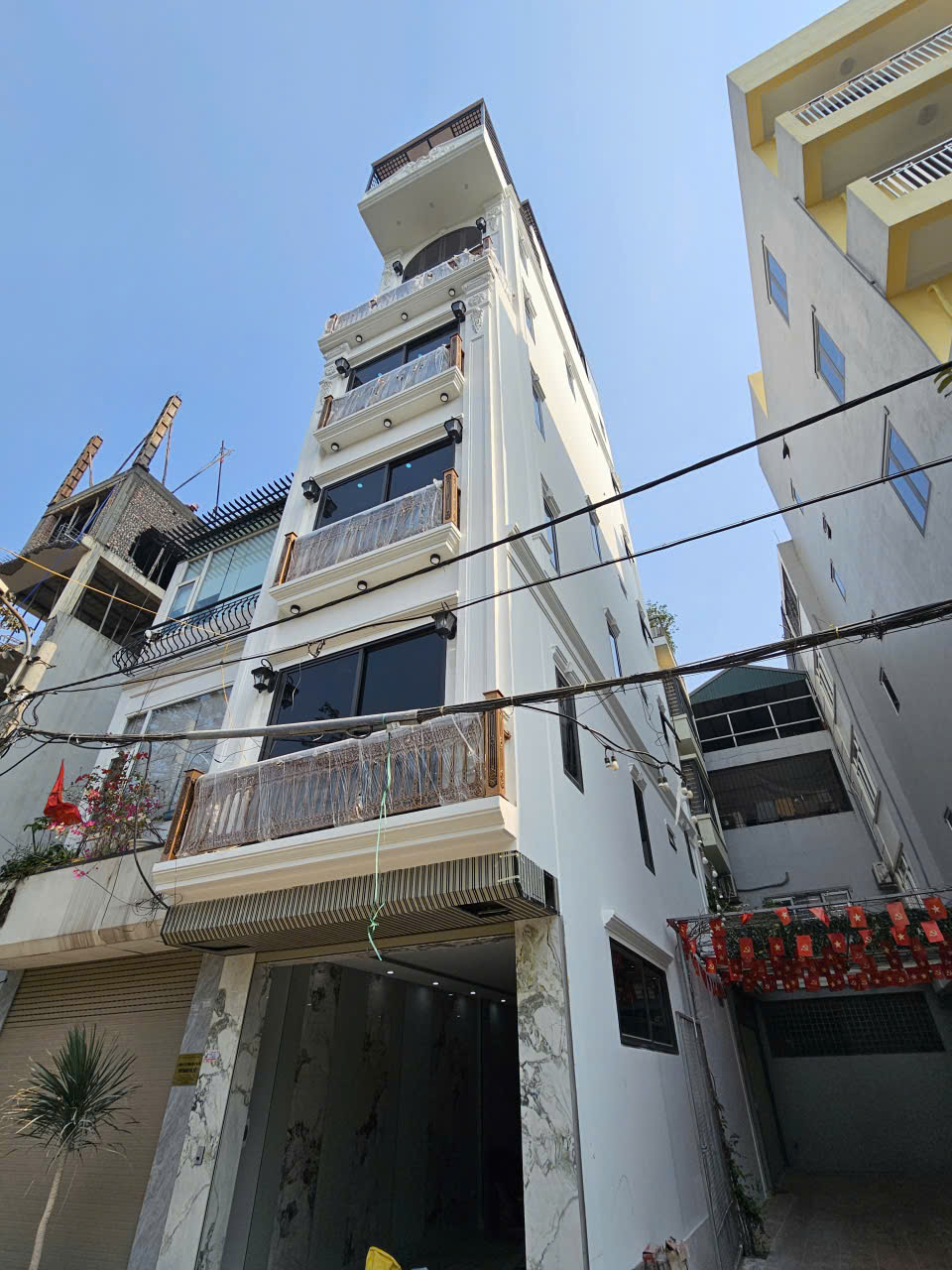 Bán nhà phân lô phố Cổ Linh, Thạch Bàn, 7 tầng, DT 40m2, MT 3.8m, 4PN, tiện kinh doanh