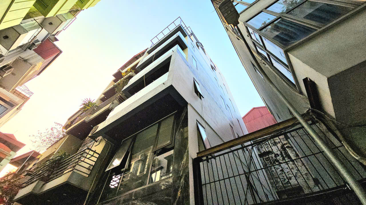 Bán nhà phân lô Nguyễn Văn Cừ, Gia Thụy, 8 tầng, DT 47m2, MT 4m, 4PN, Full nội thất