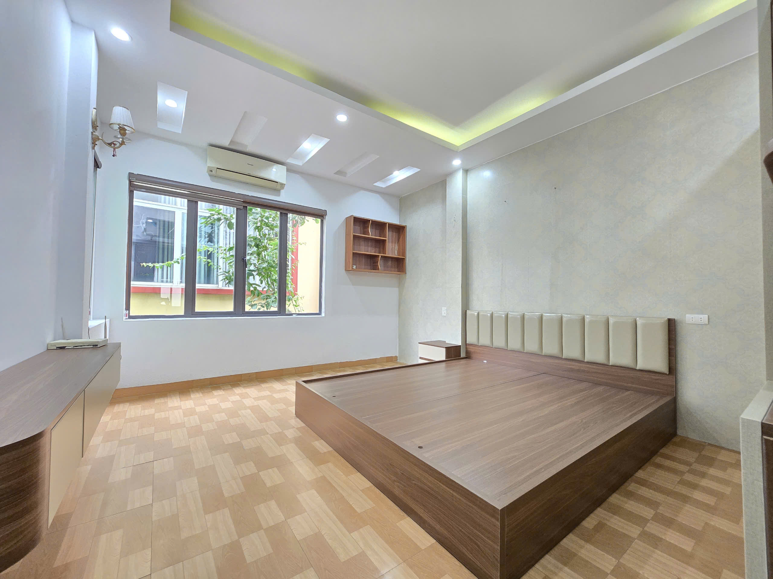 Bán nhà phố Vũ Đức Thận, sau BigC, Nhà 4 tầng, DT 50m2, MT 4m, 4PN, SĐCC, ĐÃ BÁN