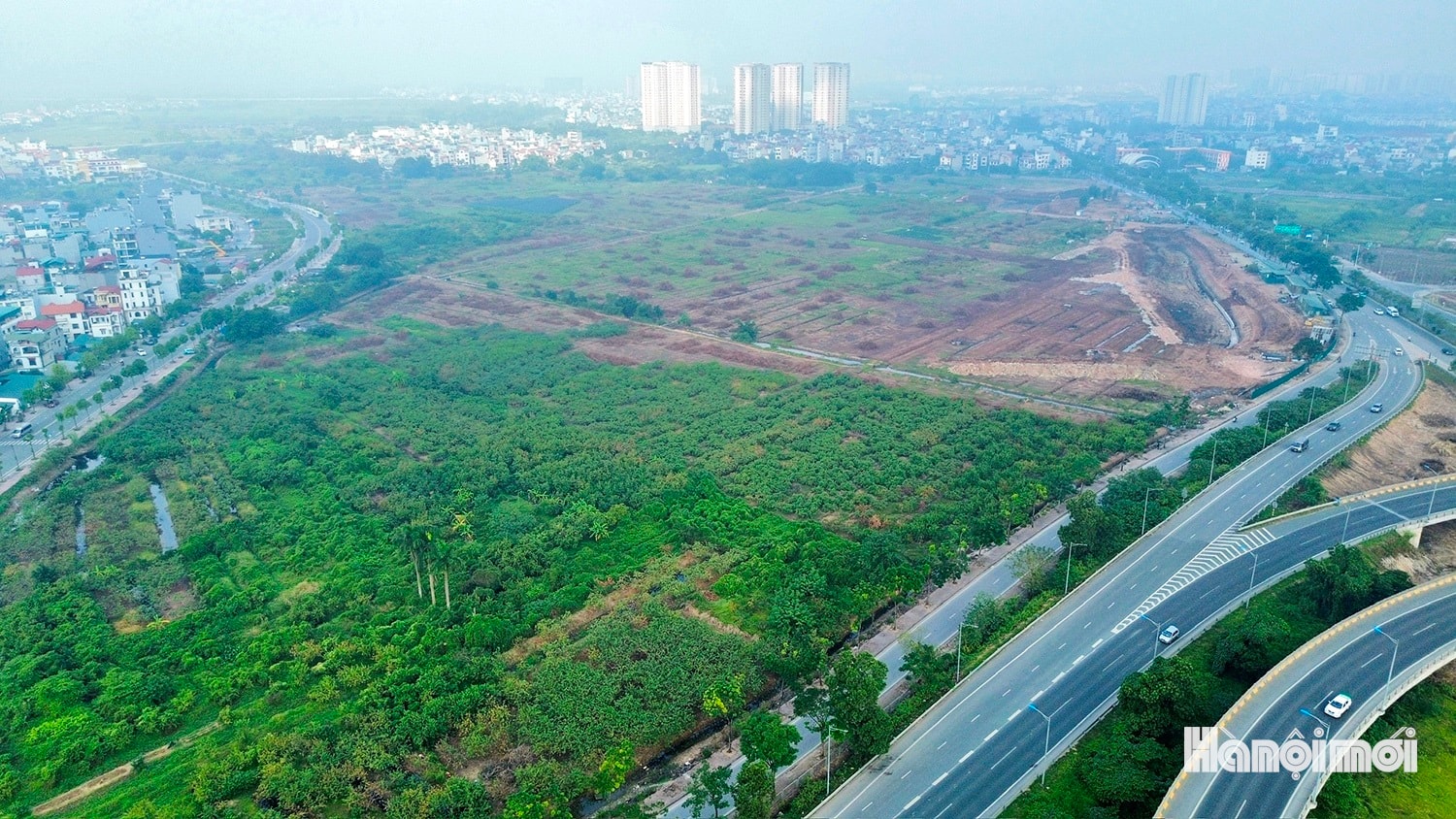 Bán nhà mặt hồ Cự Khối mới, 7 tầng, DT 58m2, MT 4.2m, có thang máy, tiện kinh doanh