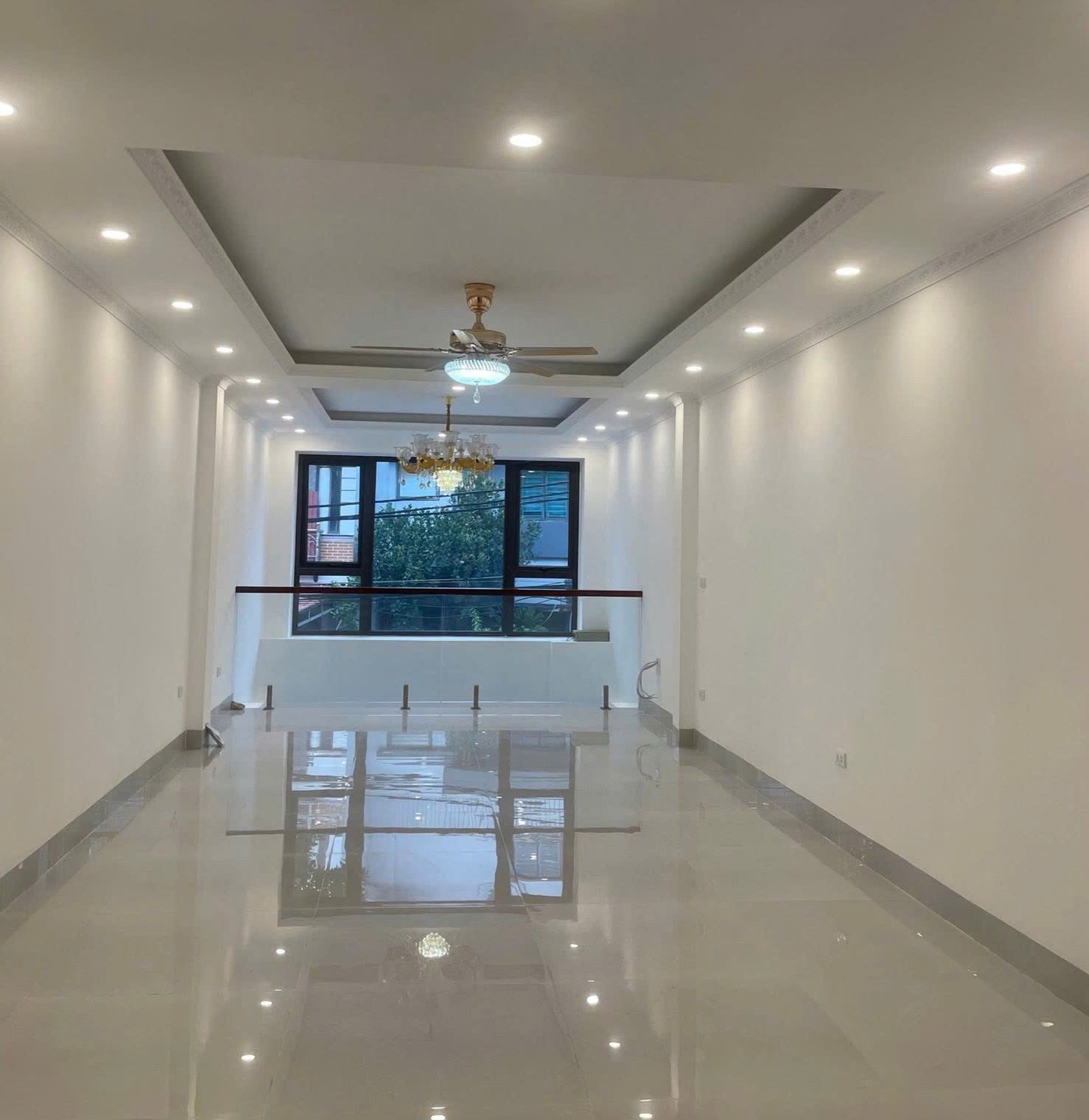 Bán nhà mặt ngõ phố Ngọc Trì, Thạch Bàn, 7 tầng, DT 58m2, MT 4.2m, tiện kinh doanh