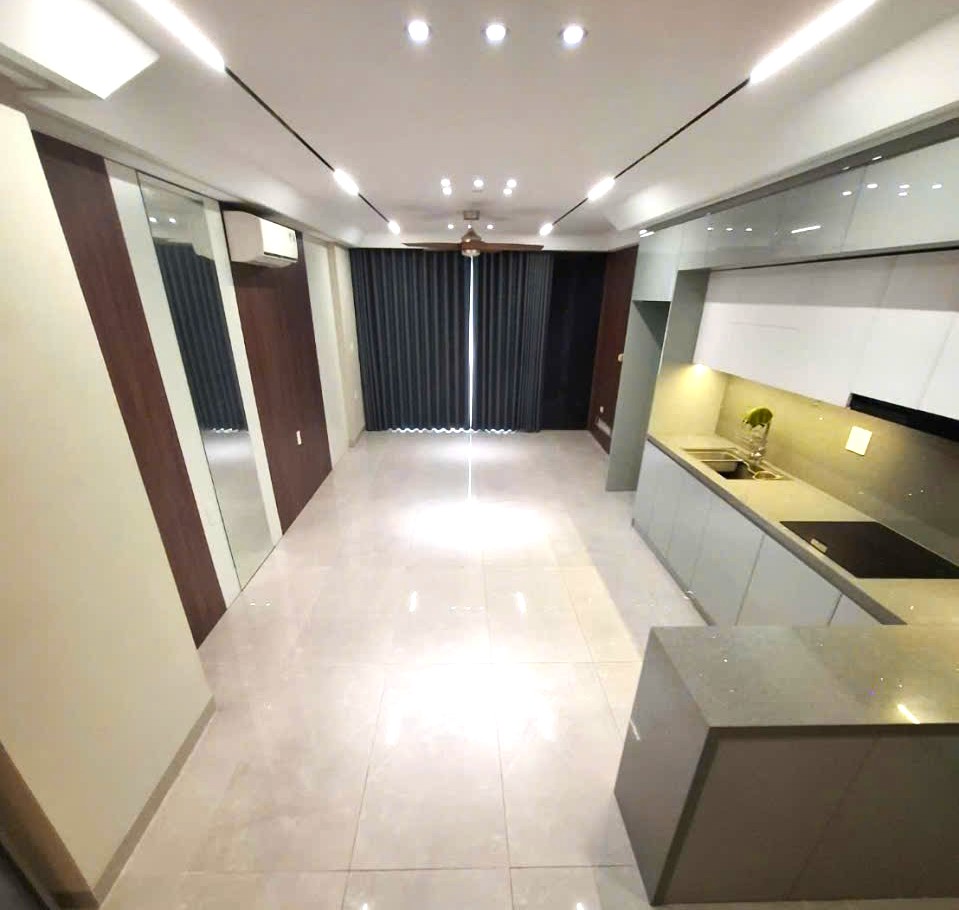Bán nhà Ngõ 168 phố Hồng Tiến, Bồ Đề, 6 tầng, DT 48m2, MT 4.2m, 3PN, full nội thất