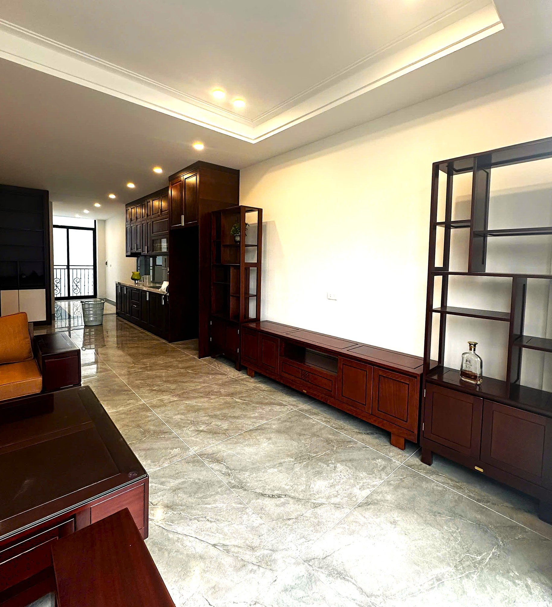 Bán nhà phố Lâm Hạ, Bồ Đề, 7 tầng, DT 68m2, MT 5m, 4PN, full nội thất, có thang máy, gara ô tô