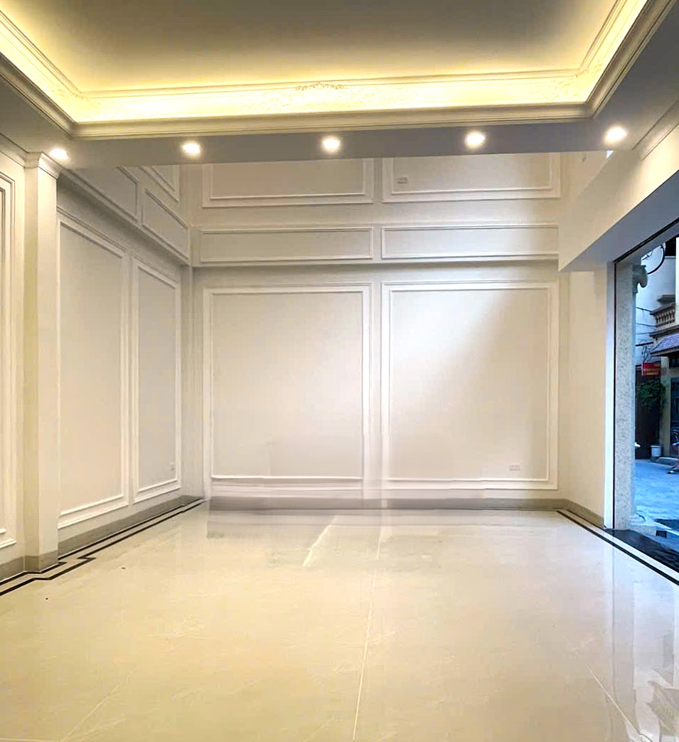 Bán nhà phân lô Ngõ 95 Vũ Xuân Thiều, 7 tầng, DT 58m2, MT 10m, 3PN, thang máy, gara ô tô