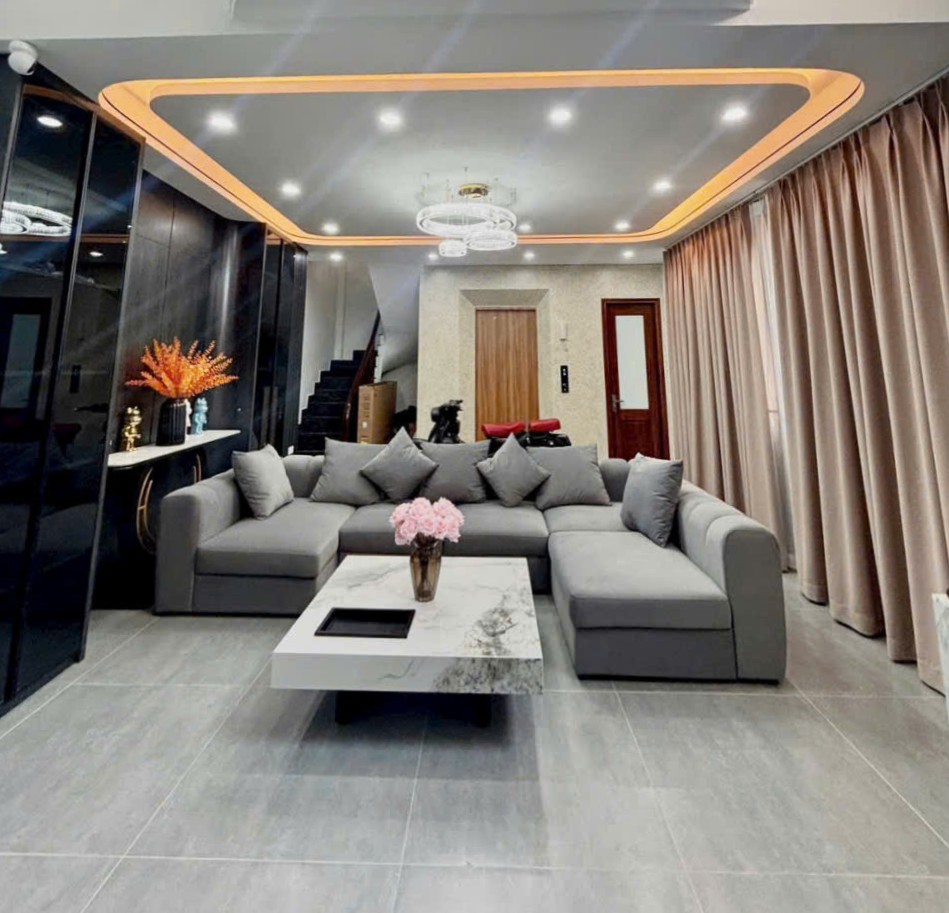 Bán nhà Ngõ 201 Phúc Lợi, 6 tầng, DT 50m2, MT 8.5m, 4PN, Full nội thất, có thang máy