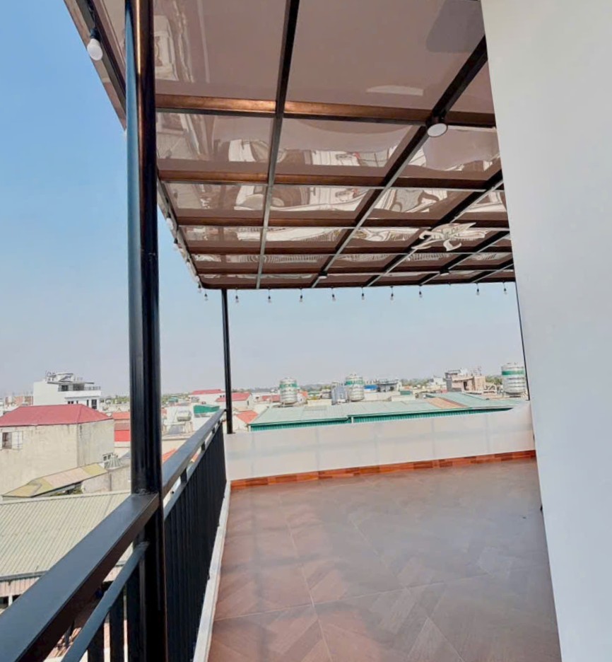 Bán nhà Ngõ 201 Phúc Lợi, 6 tầng, DT 50m2, MT 8.5m, 4PN, Full nội thất, có thang máy