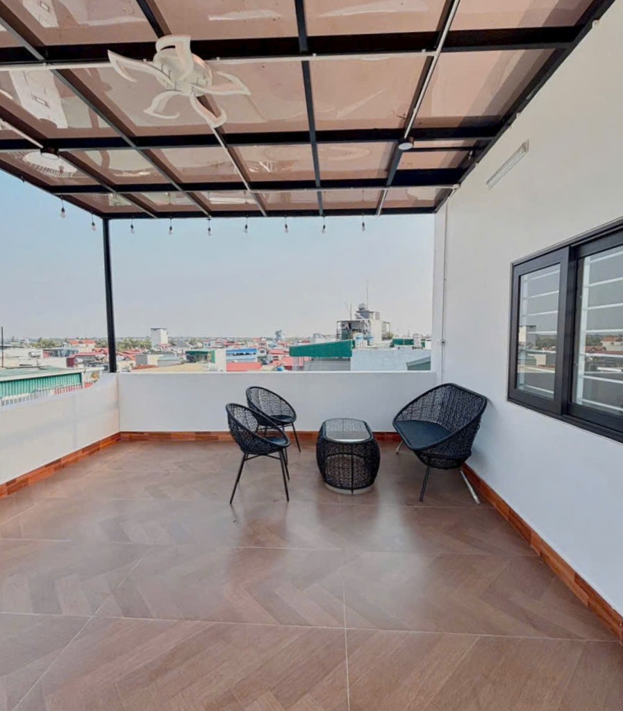 Bán nhà Ngõ 201 Phúc Lợi, 6 tầng, DT 50m2, MT 8.5m, 4PN, Full nội thất, có thang máy