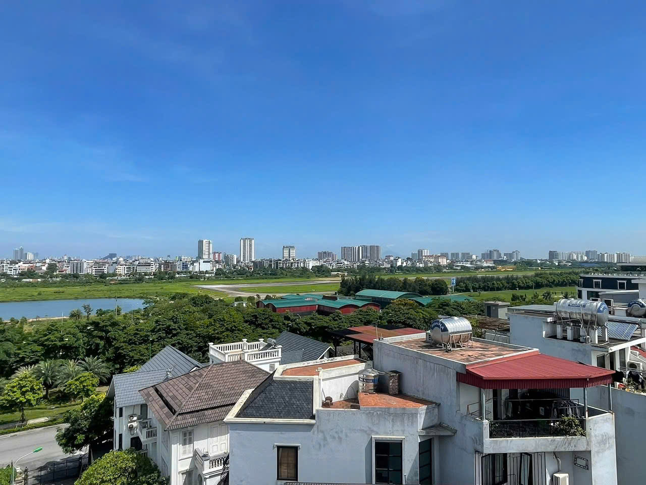 Bán nhà phố Tư Đình, gần cầu Trần Hưng Đạo, 8 tầng, DT 55m2, MT 5.1m, 4PN, full nội thất