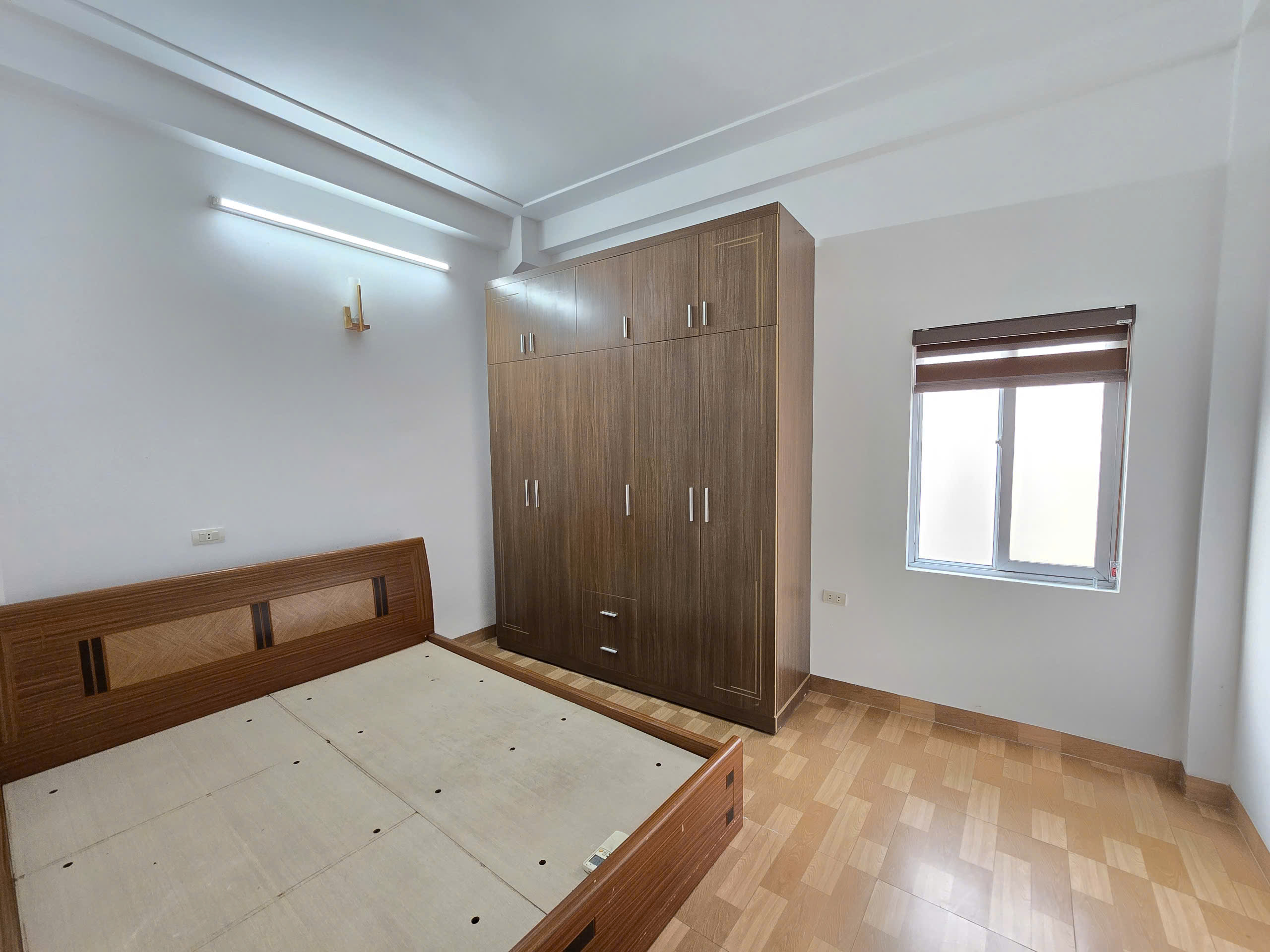 Bán nhà phố Vũ Đức Thận, sau BigC, Nhà 4 tầng, DT 50m2, MT 4m, 4PN, SĐCC, ĐÃ BÁN