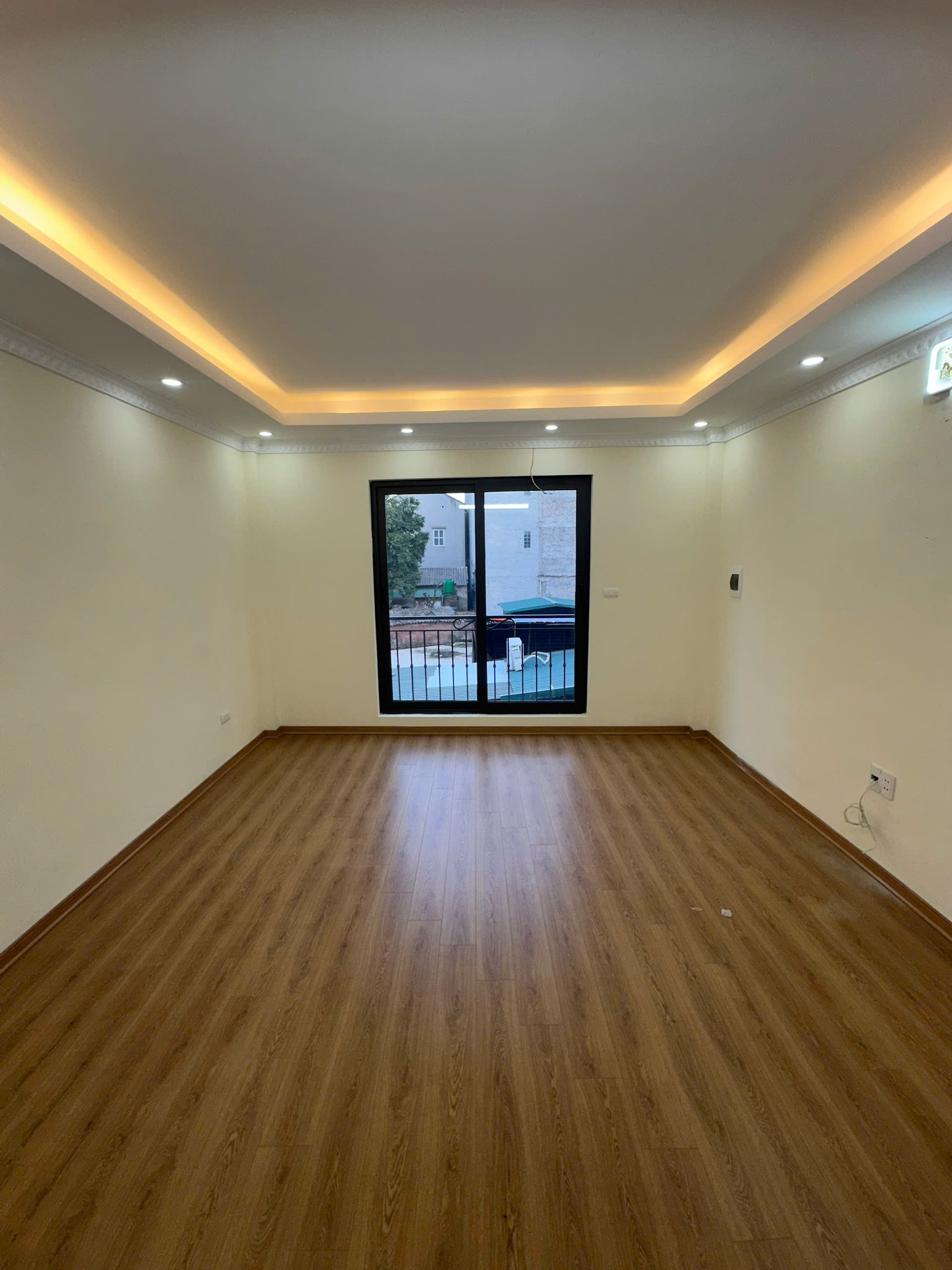 Bán nhà phố Đàm Quang Trung, gần cầu Vĩnh Tuy, 5 tầng, DT 30m2, MT 4m, ĐÃ BÁN