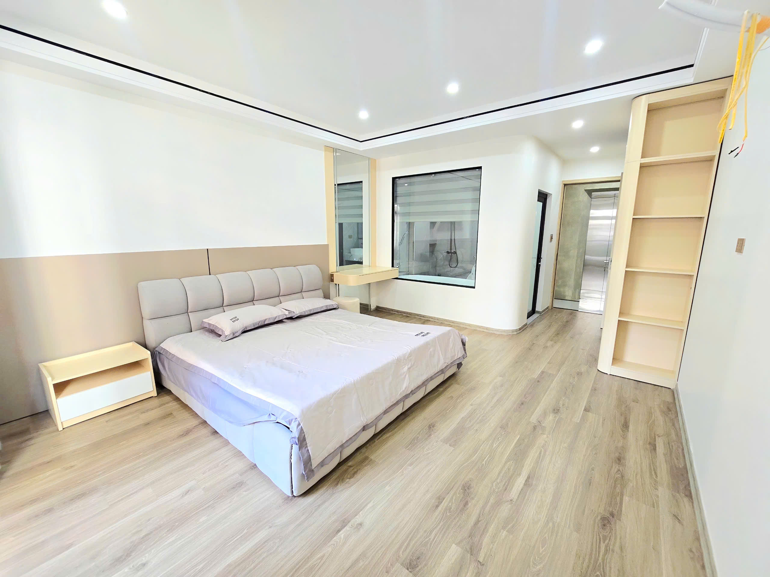 Bán nhà phố Nguyễn Thời Trung, Thạch Bàn, 6 tầng, DT 45m2, MT 4.2m, 3PN, 2026